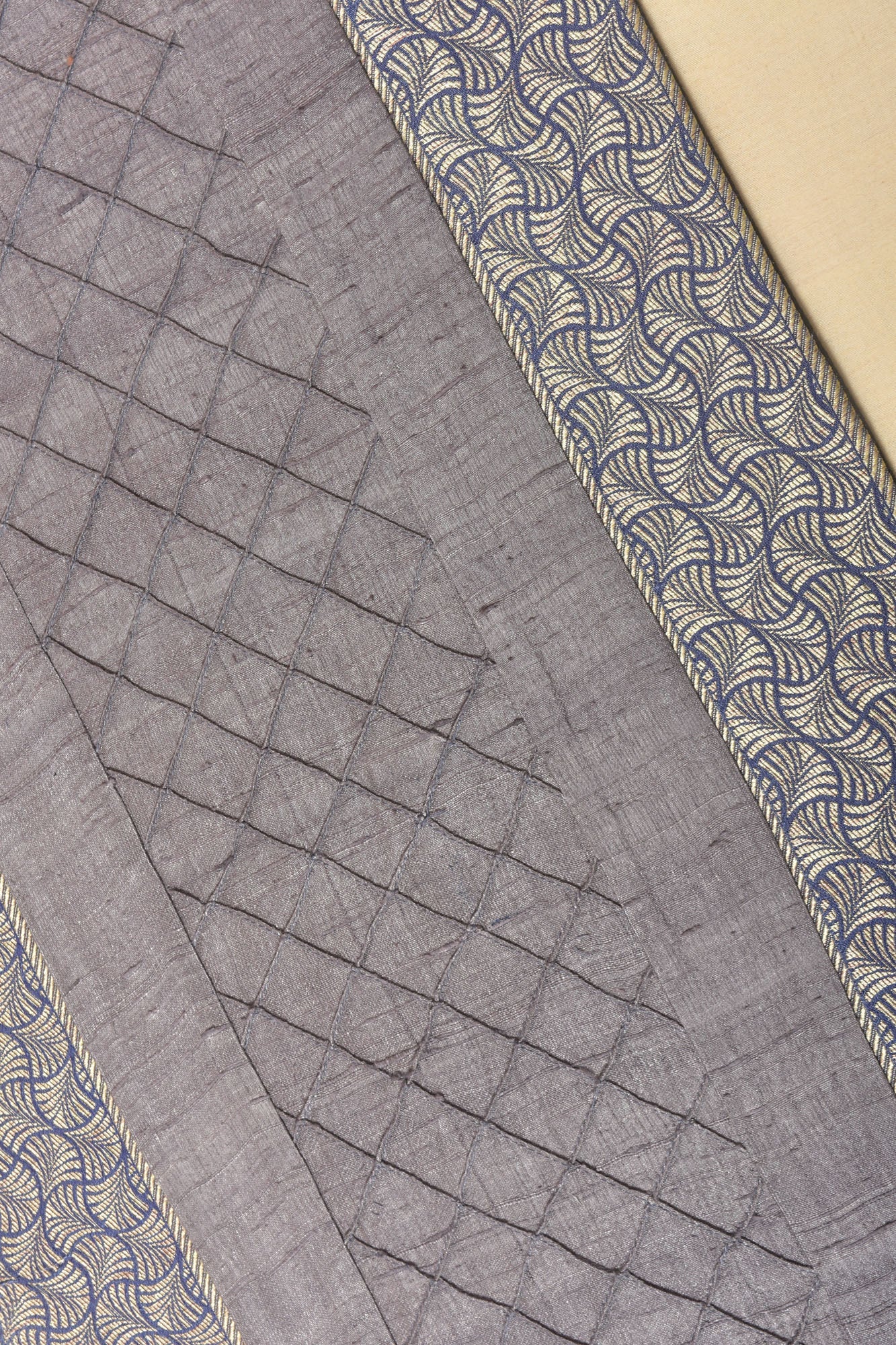 Mauvenmine Dining Table Runner And Mats Set of 6