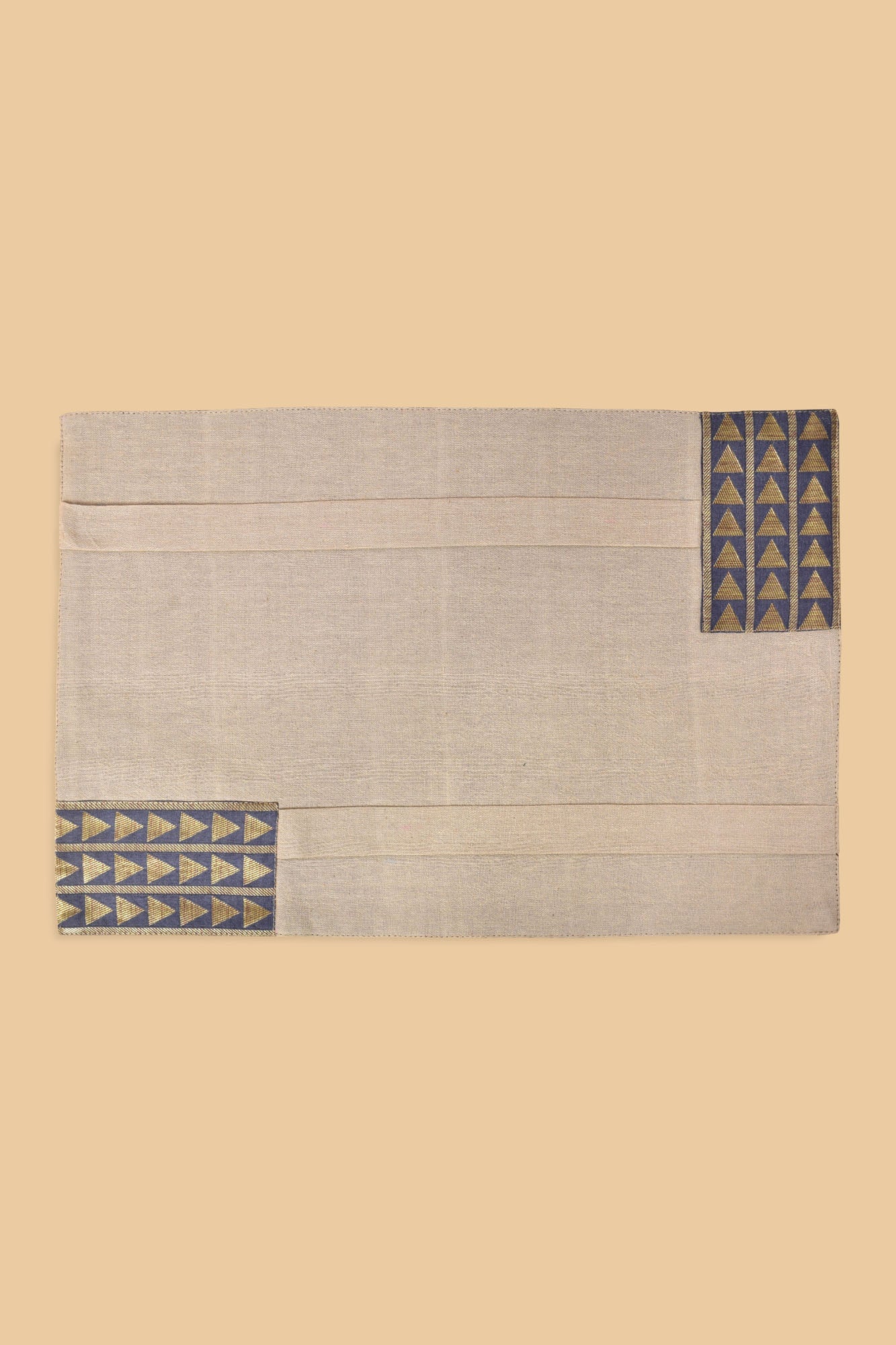Mauvenmine Dining Table Runner And Mats Set of 6