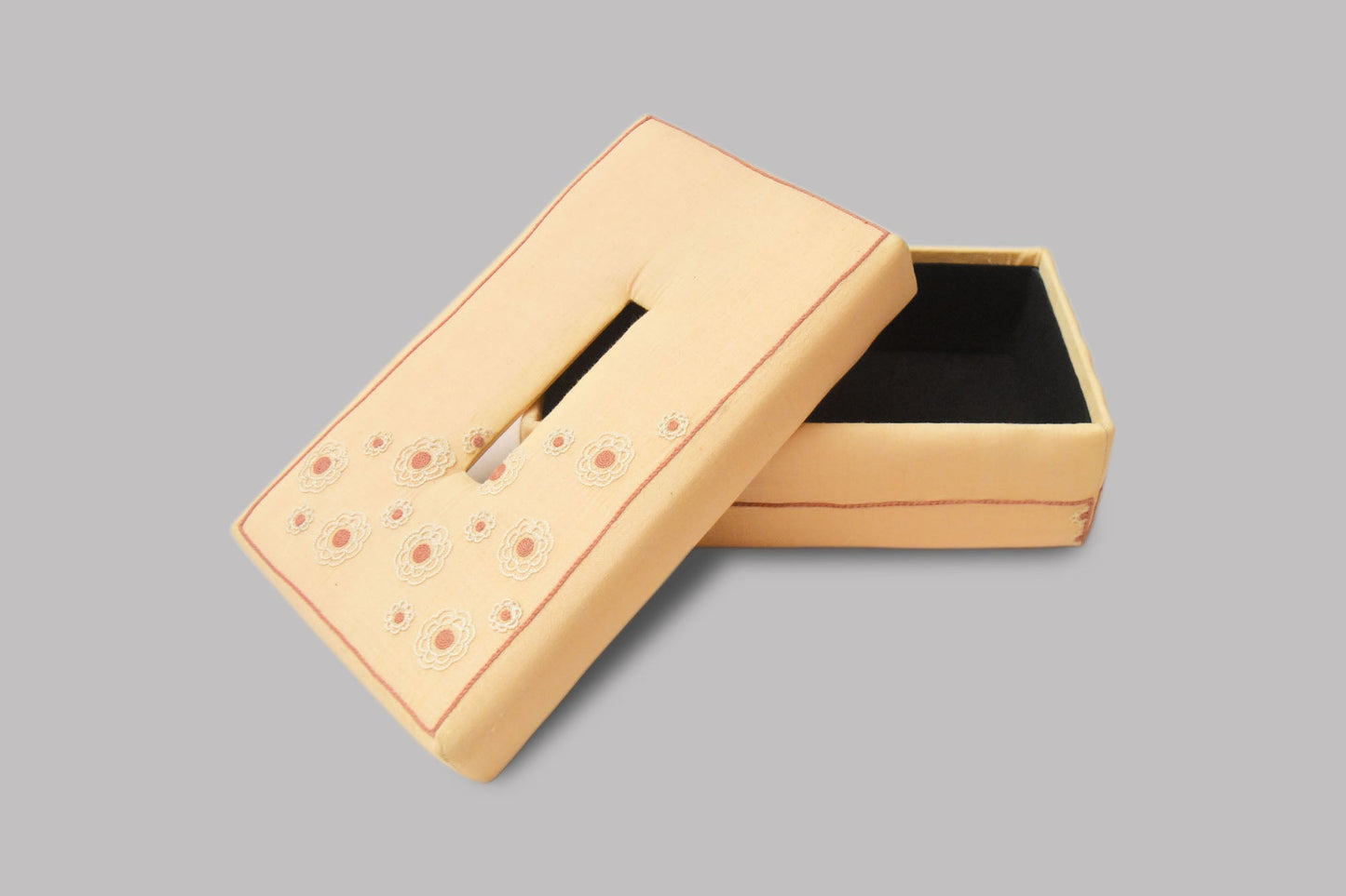 Sauki Handwoven Tissue Box