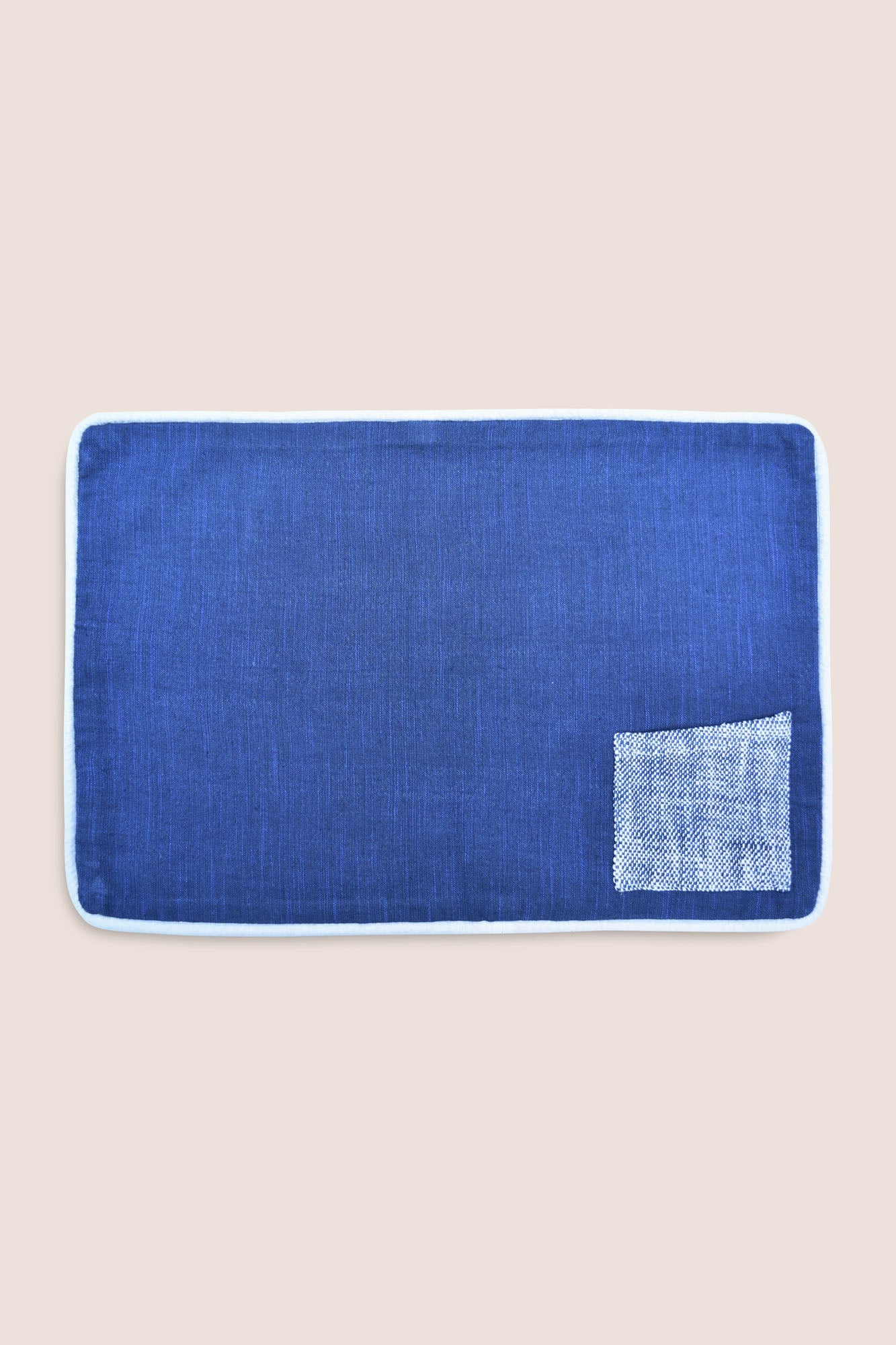 Udanpesha Dining Set Of A Table Runner And 6 Table Mats