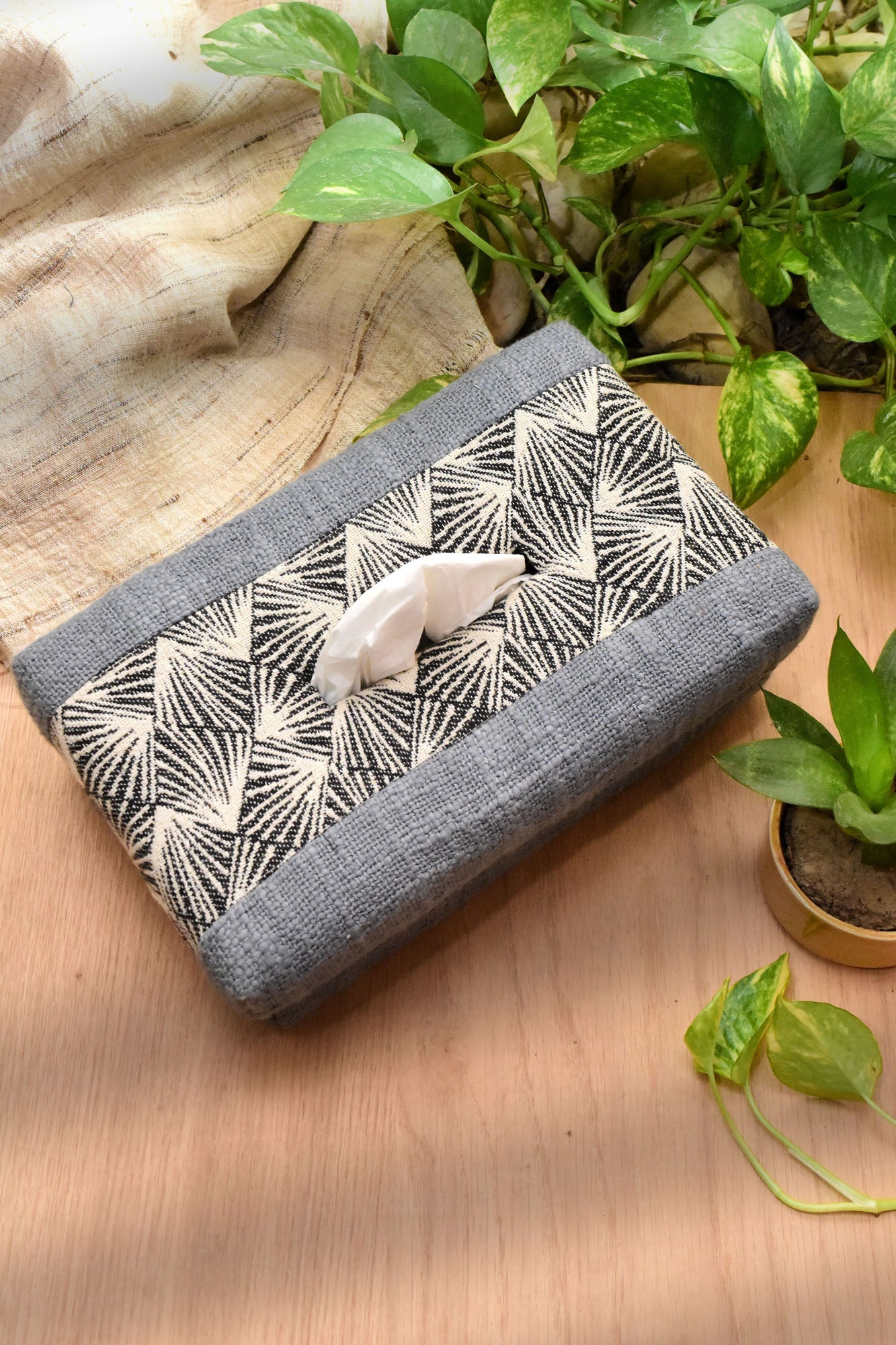 Linor Tissue Box