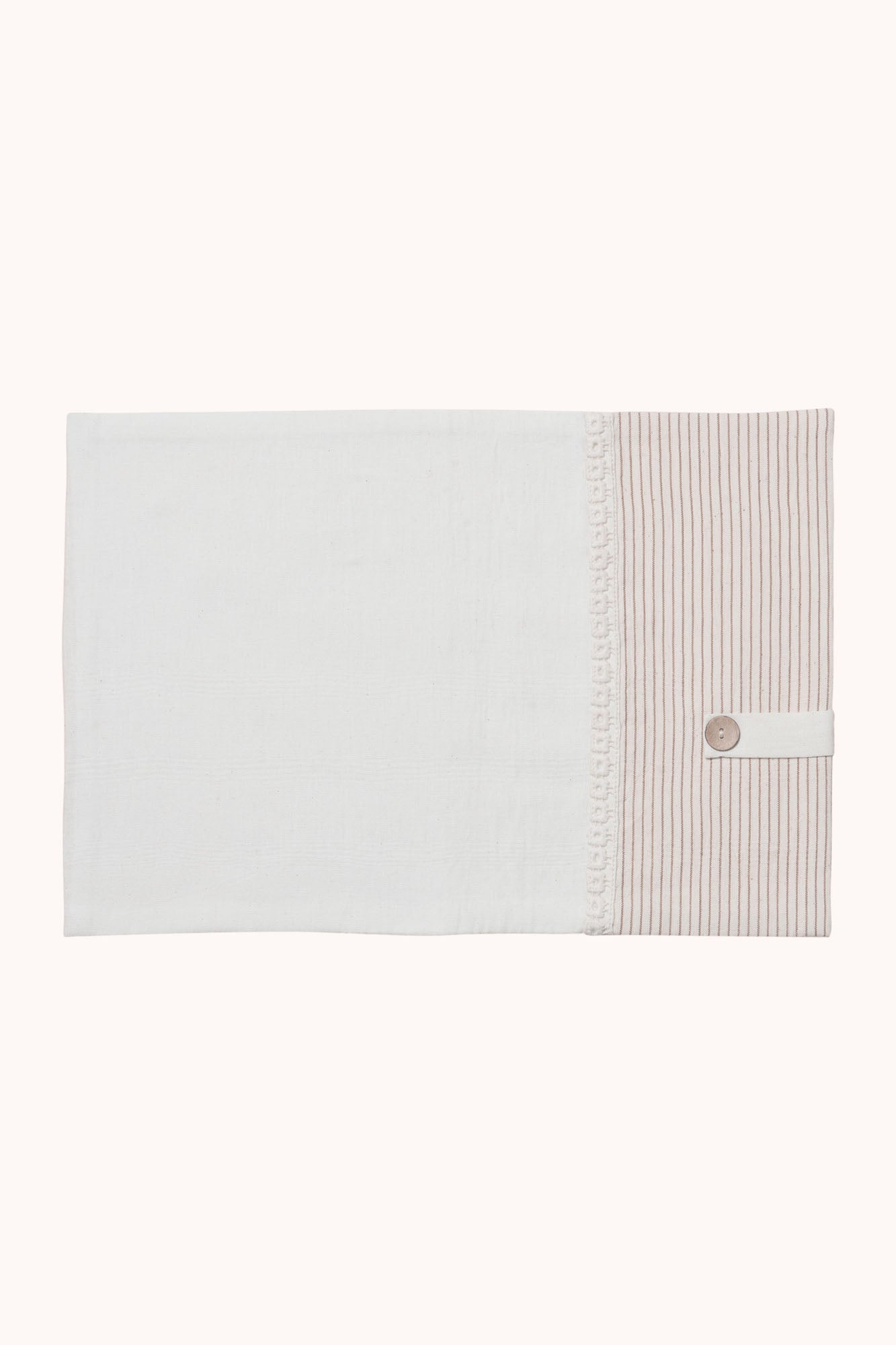 Koa - Dining Set Of A Table Runner And 8 Table Mats - Veaves