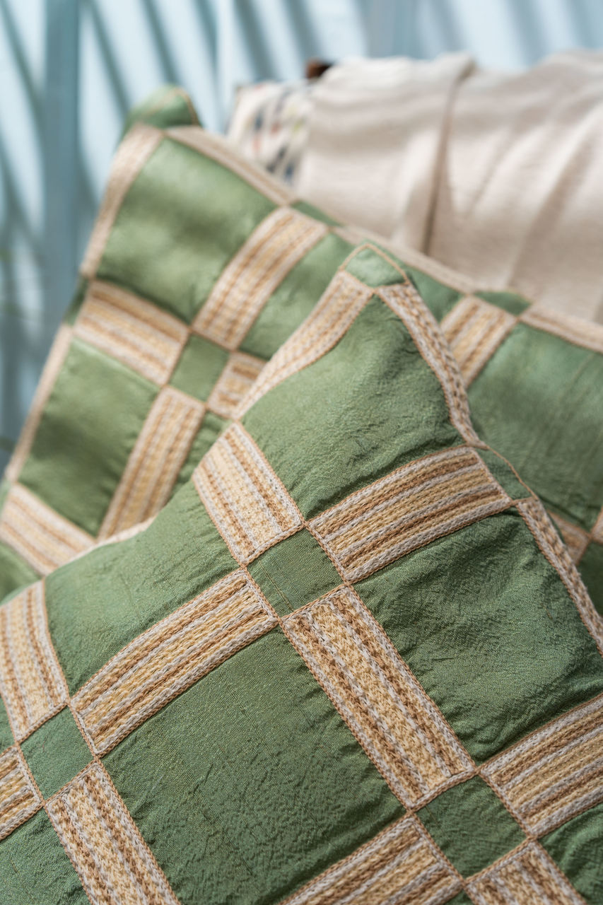 Verdes Para Dormir handmade Cushion Set of 2