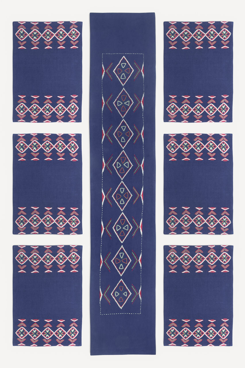 Damian Dining Table Runner And Mats Set of 8