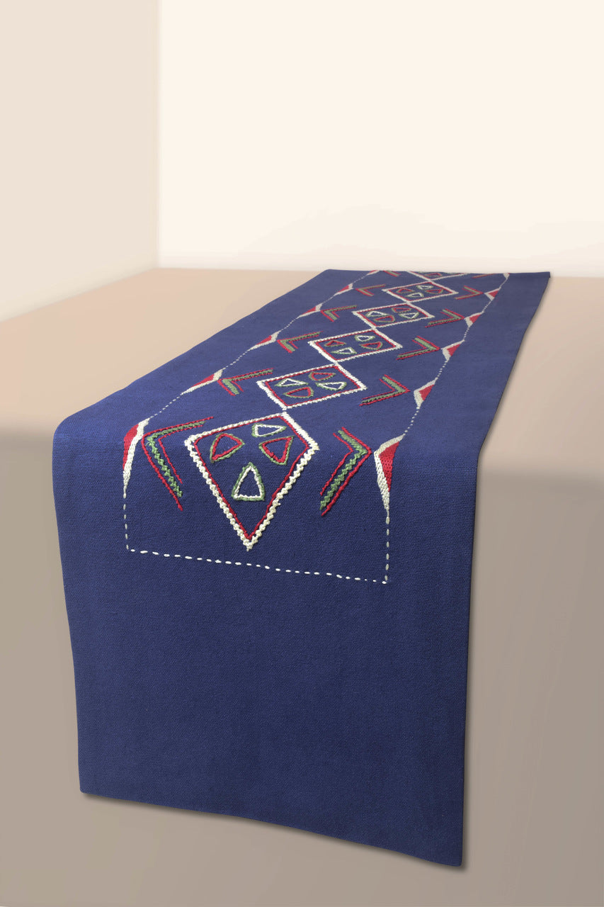 Damian Dining Table Runner And Mats Set of 8