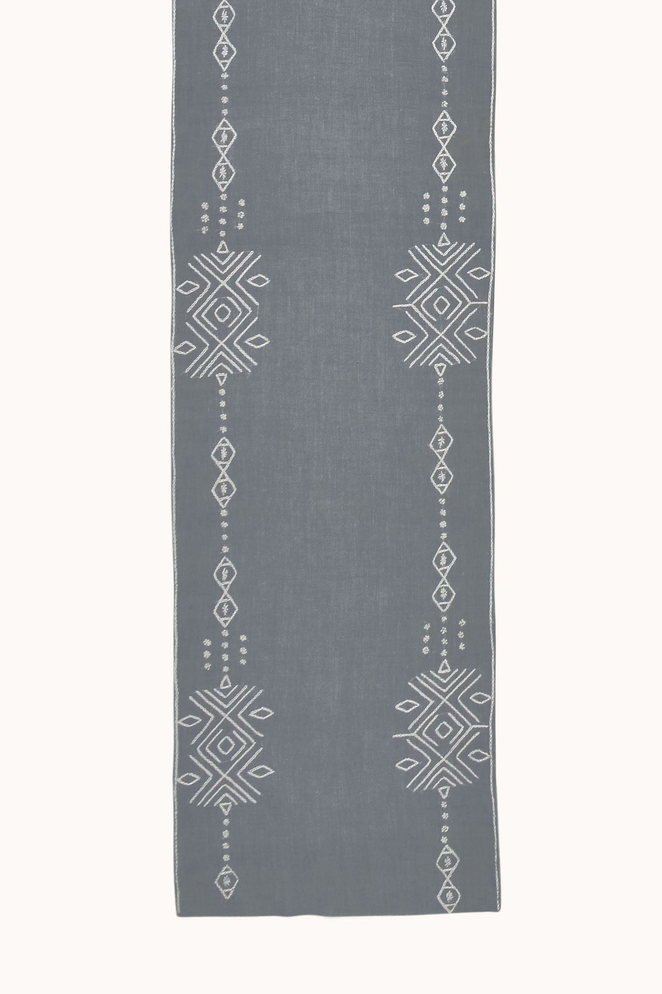 Alivio Hand Wōven Table Runner