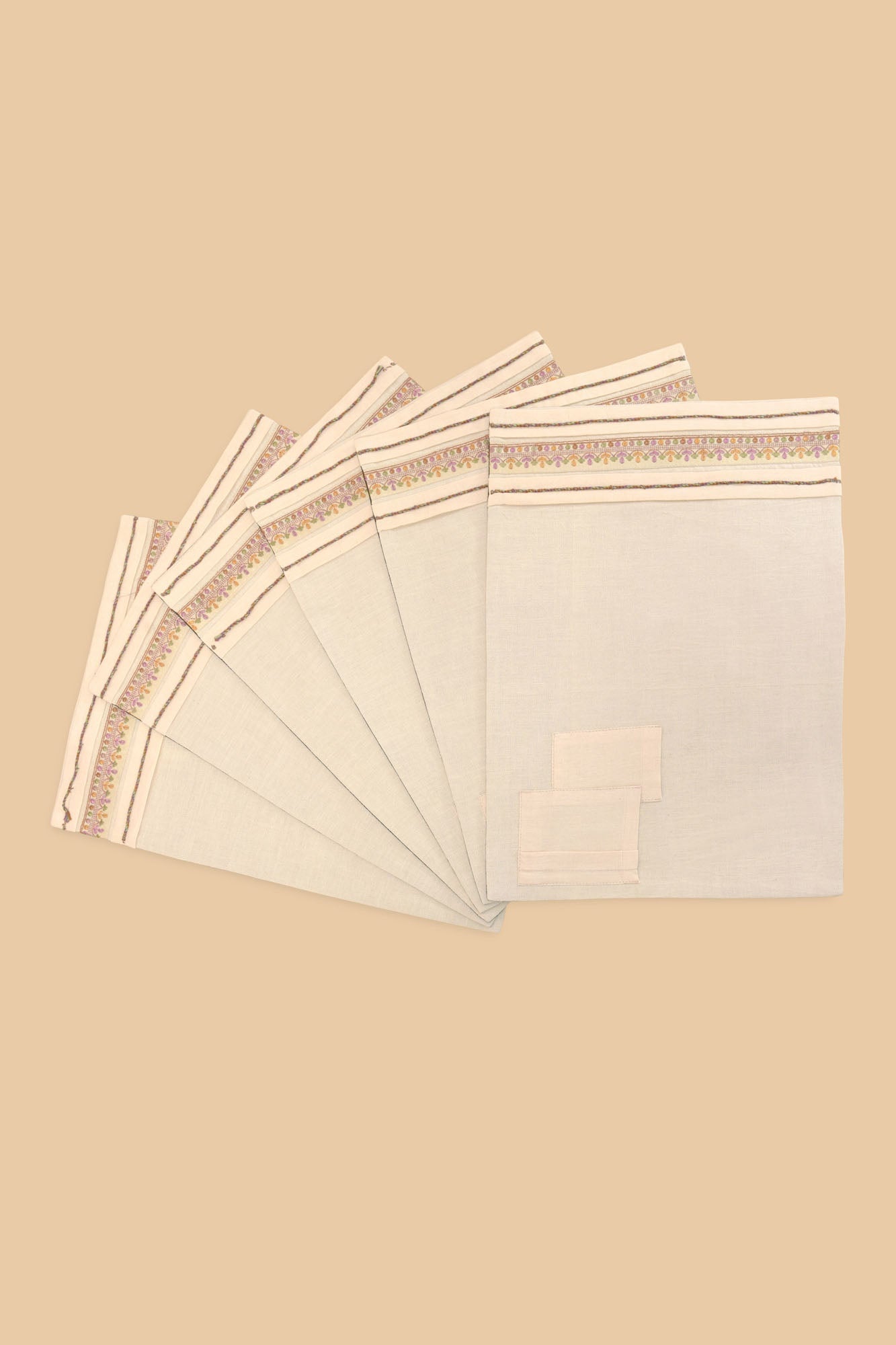 Nami no tobira - Dining Set of A table Runner & 6 Table Mats