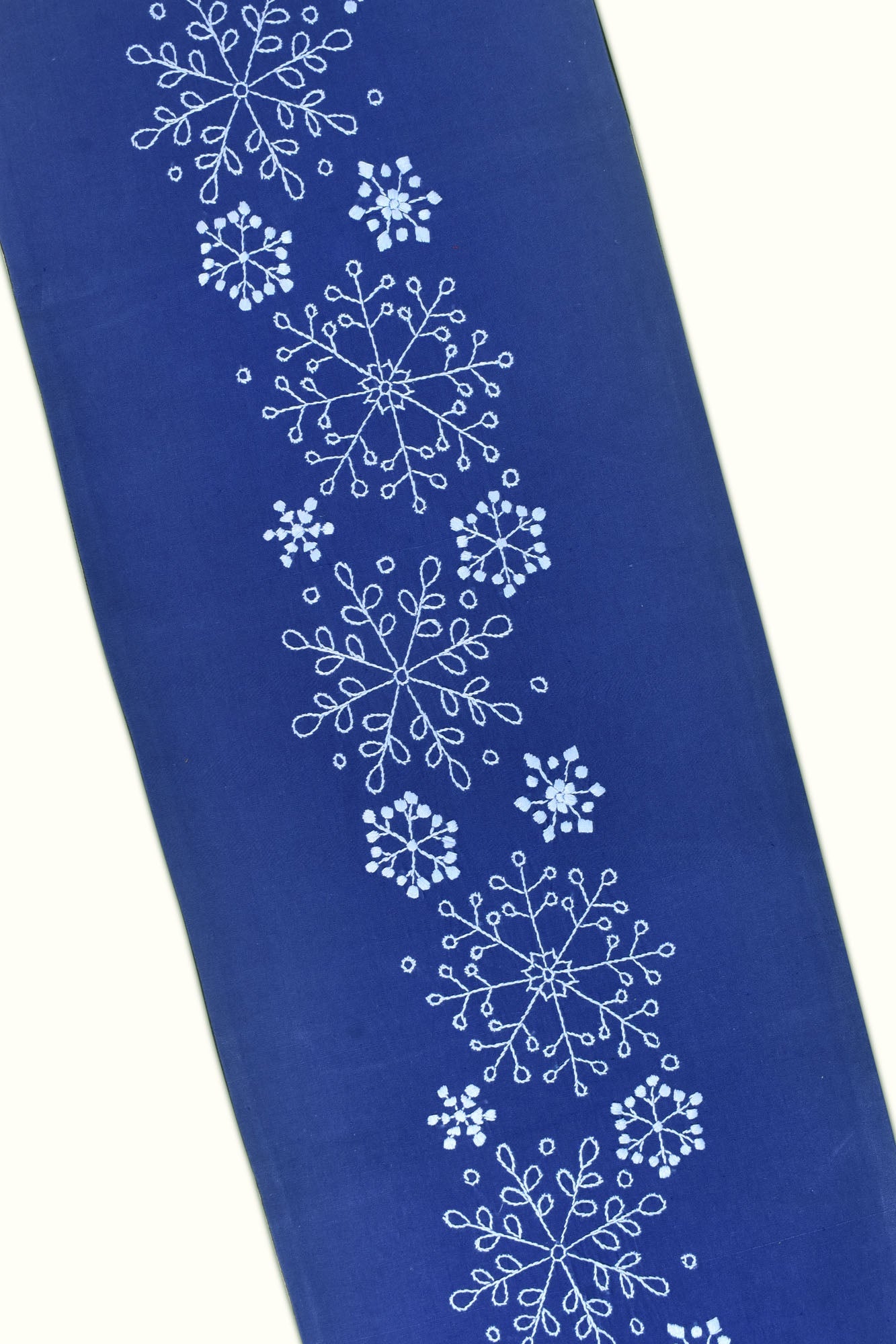 Thales - Handwoven Table Runner