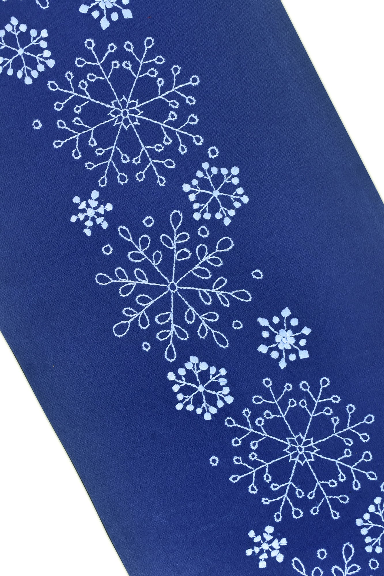 Thales - Handwoven Table Runner