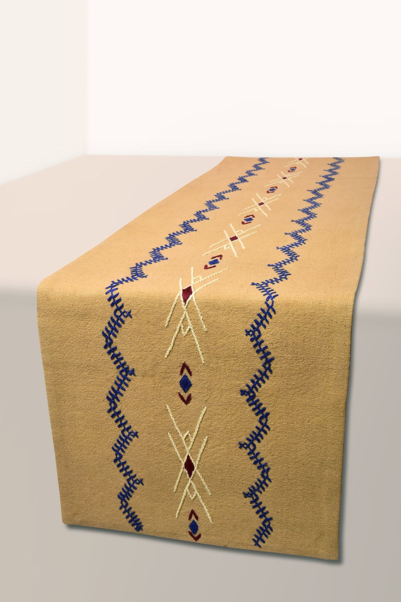 Charon Dining Table Runner And Mats Set of 6
