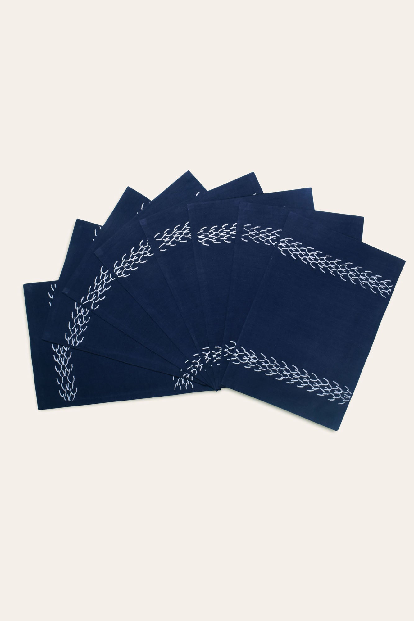 Adrian Dining Set of A Table Runner And 8 Table Mats