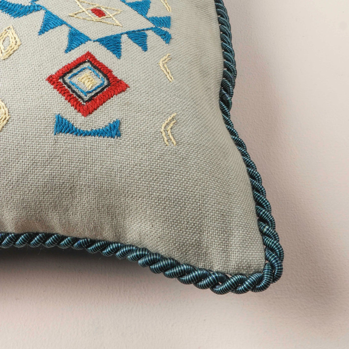 Ichika Handwoven Cushion - 1 pc