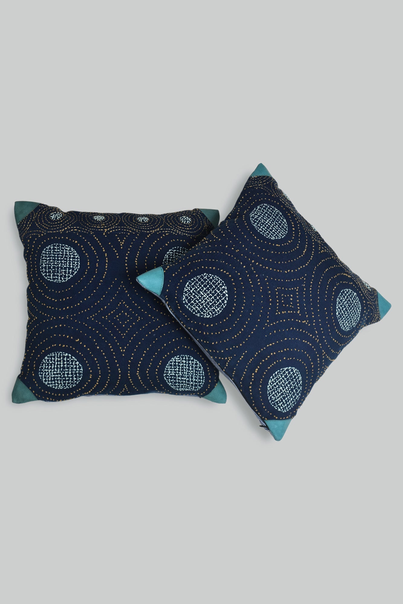 Bordado Cosmos Cushions - 1 pc