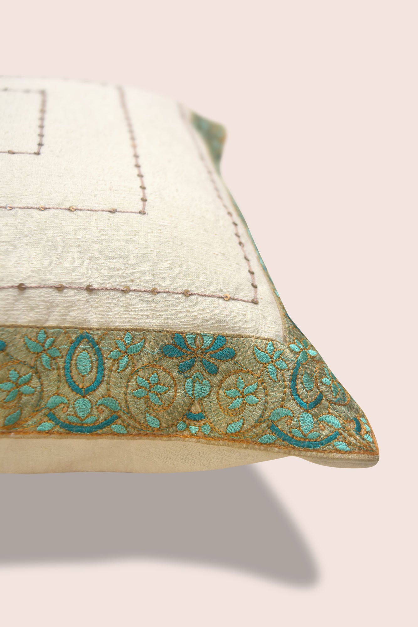 Lavigne Handwoven Cushion - 1 pc