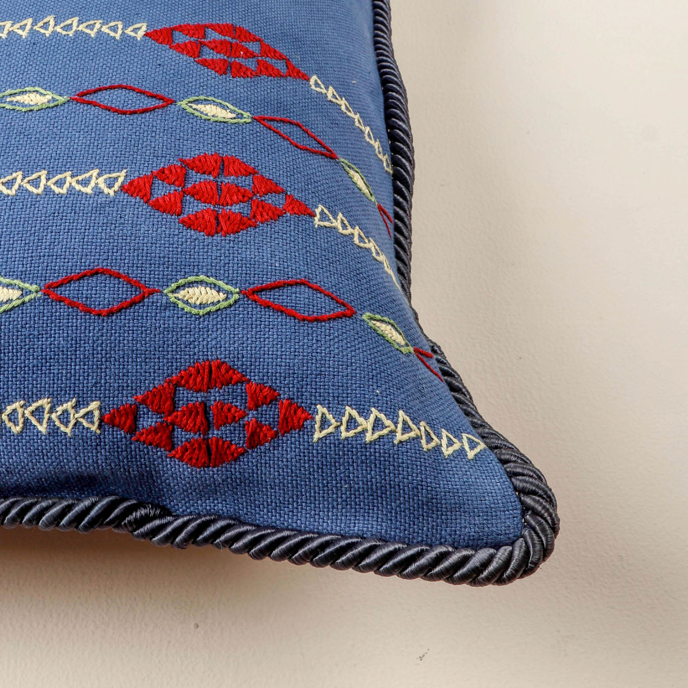 Hina Handwoven Cushion - 1 pc