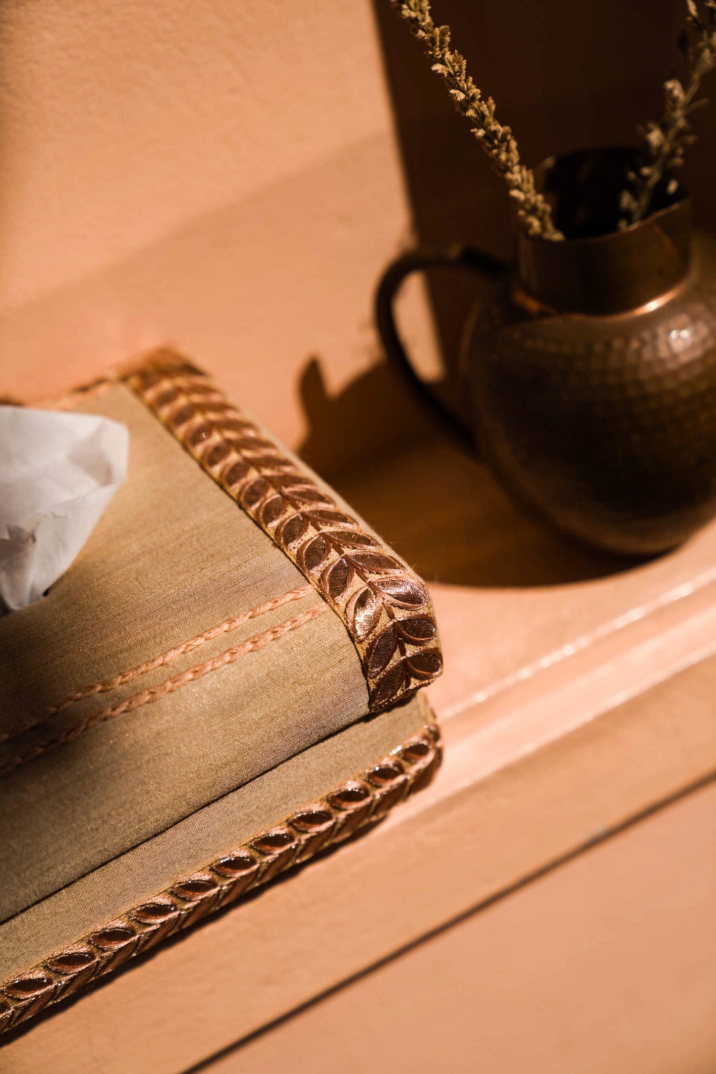 Bronzé Handmade Tissue Box