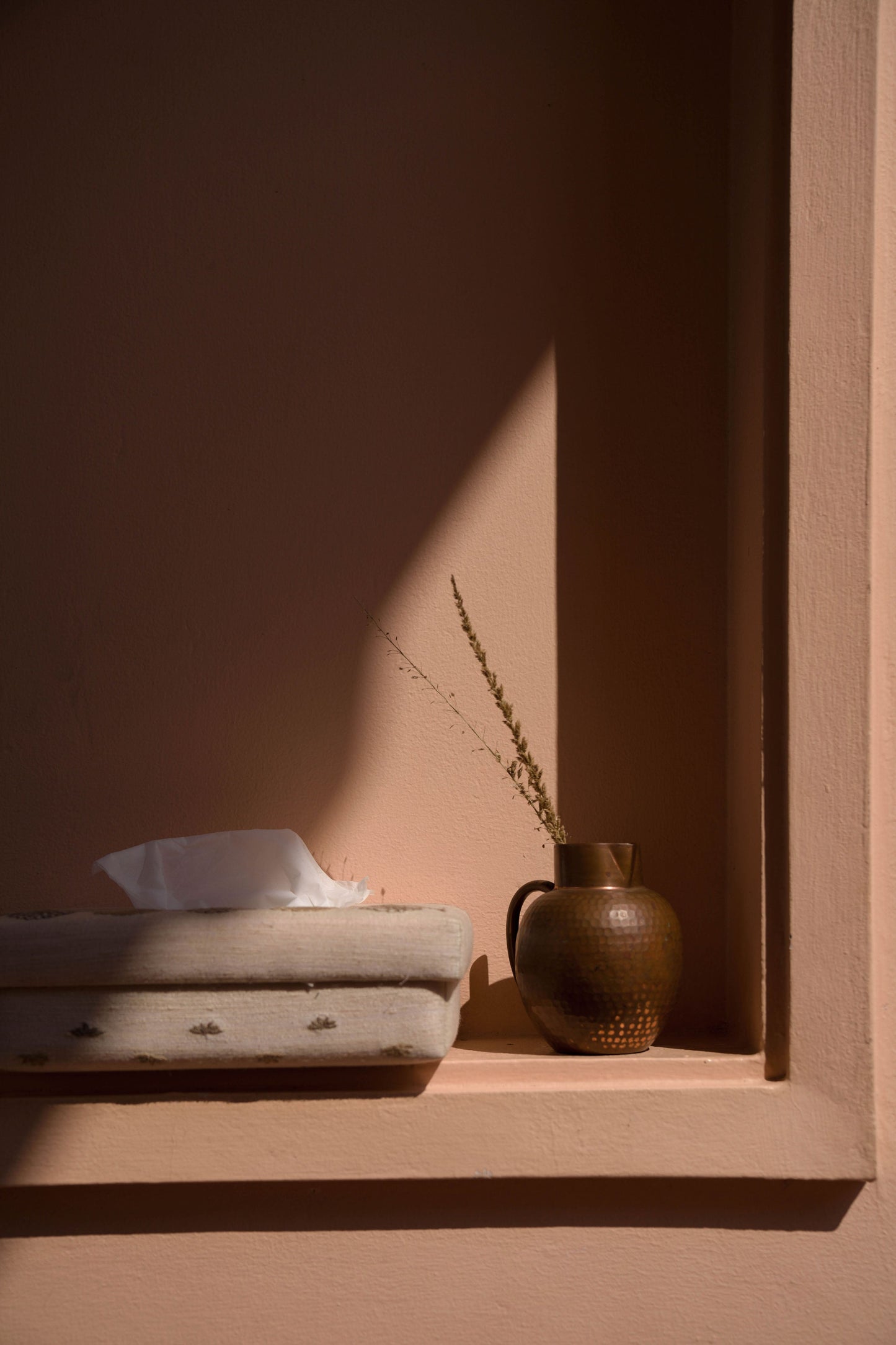 Abril - Handwoven Tissue box