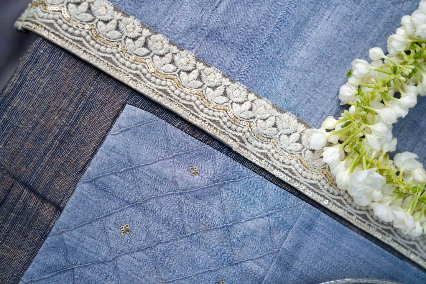 Mora Dining Table Runner And Mats Set of 6