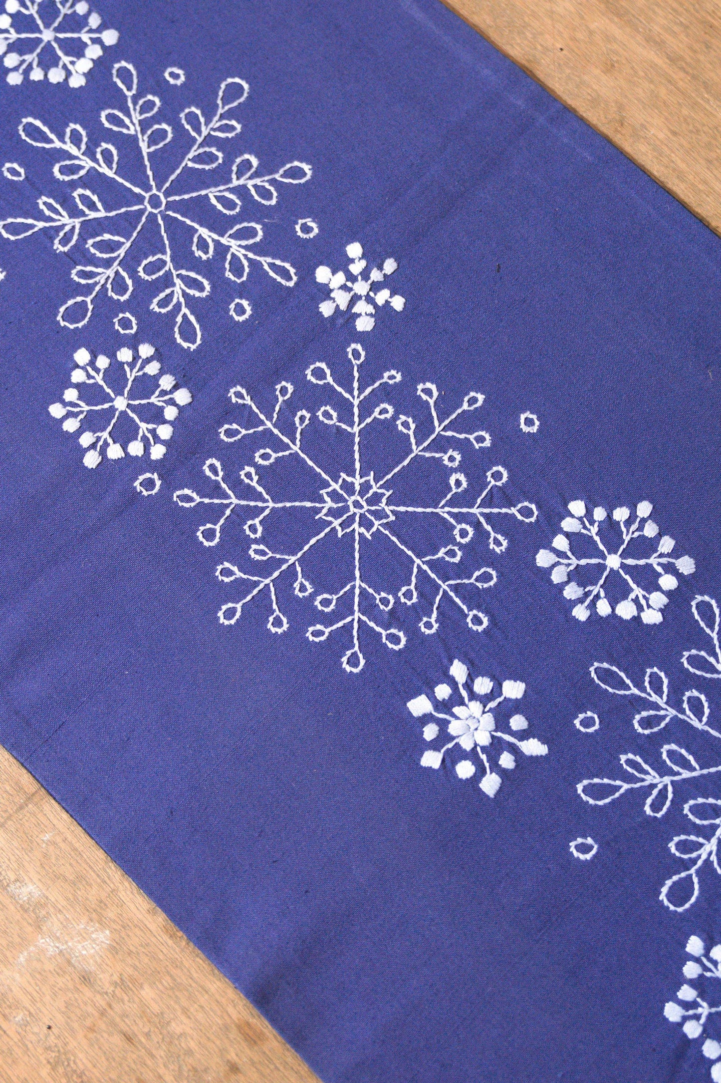Thales - Handwoven Table Runner