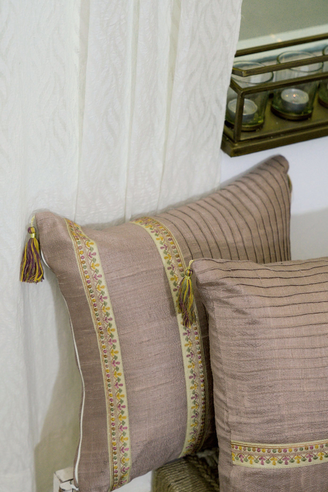 Mauve Handwoven Cushion Set of 2
