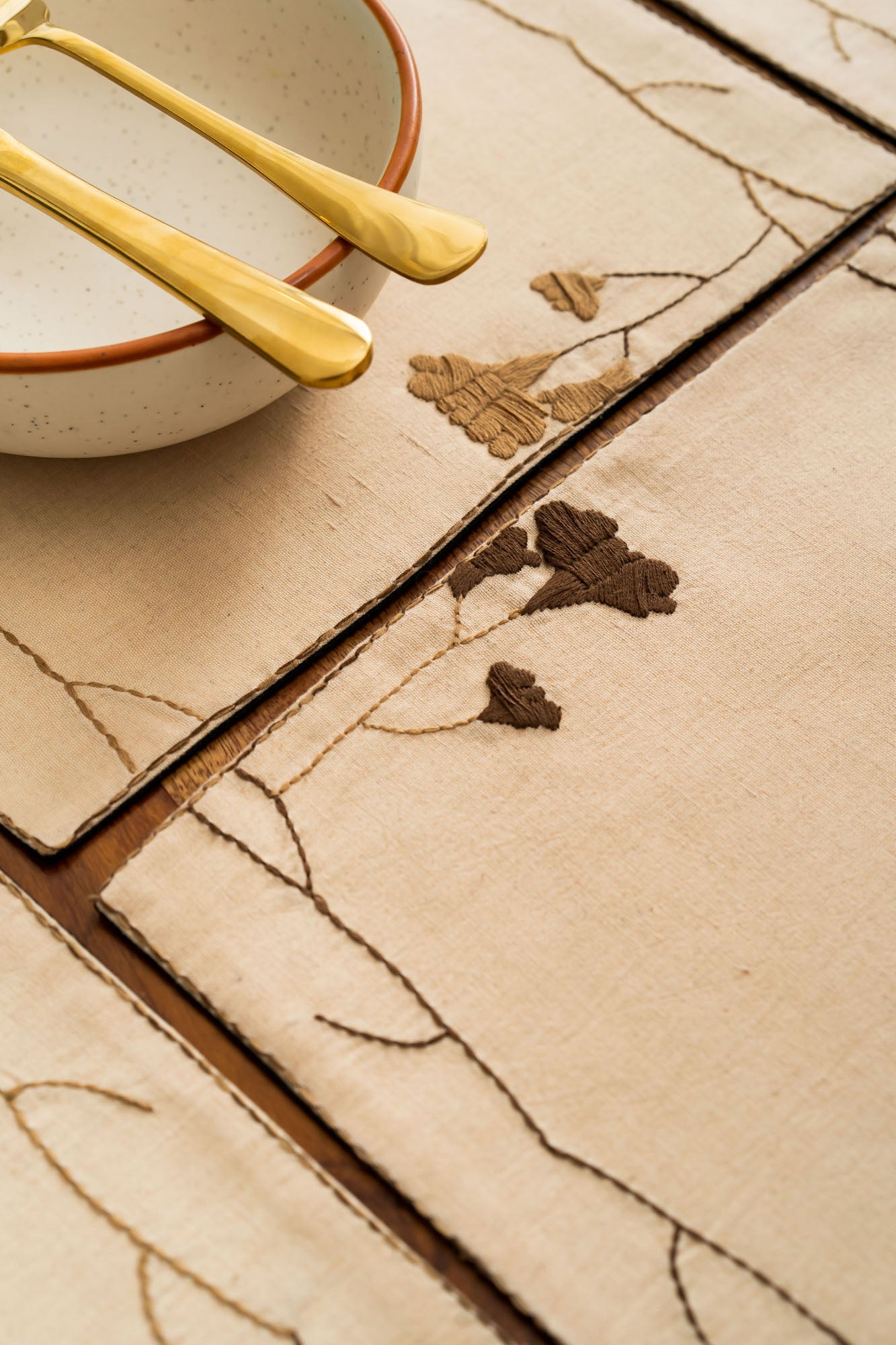 Yūgure no hanabira Handwoven Table Mats - Set Of 6 Pcs