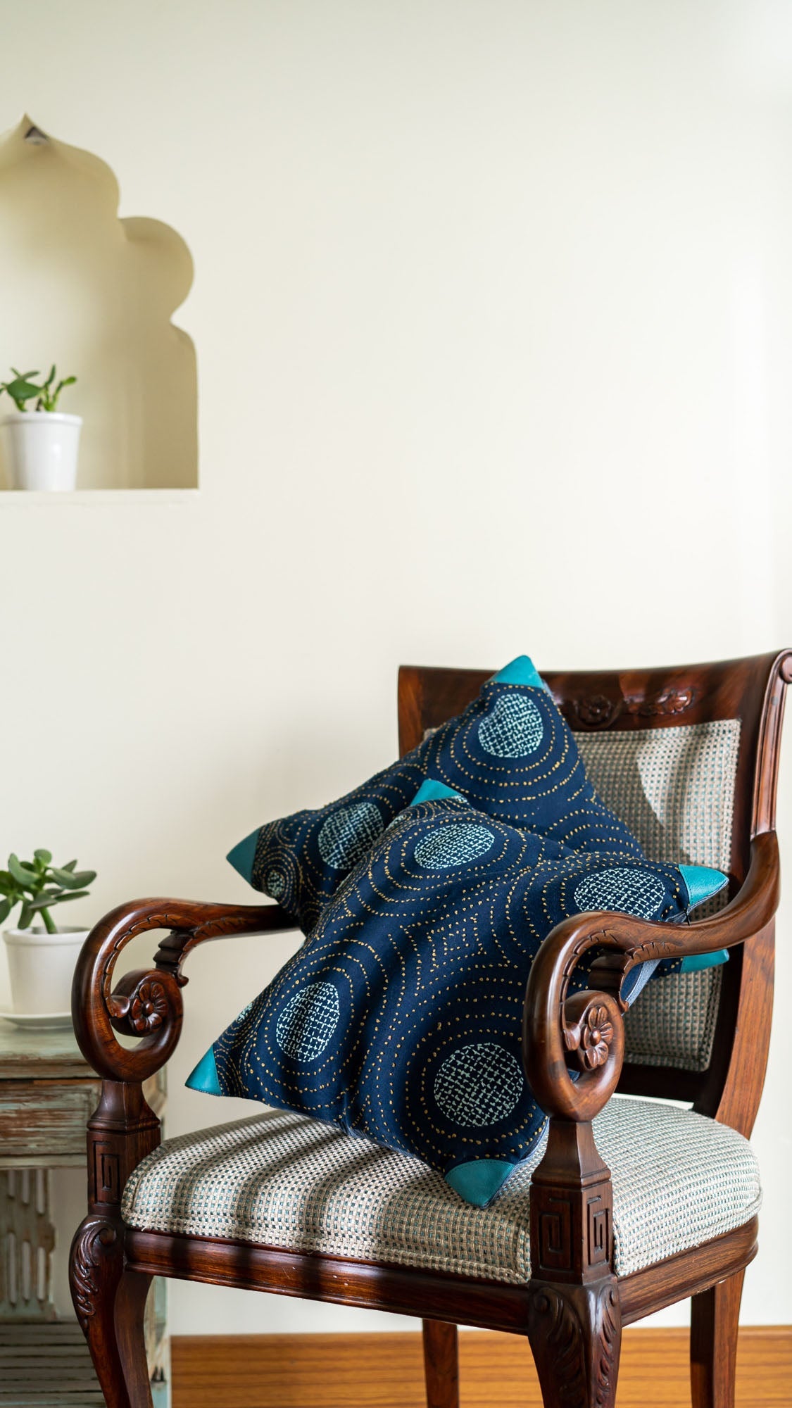 Bordado Cosmos handmade Cushion Set of 2