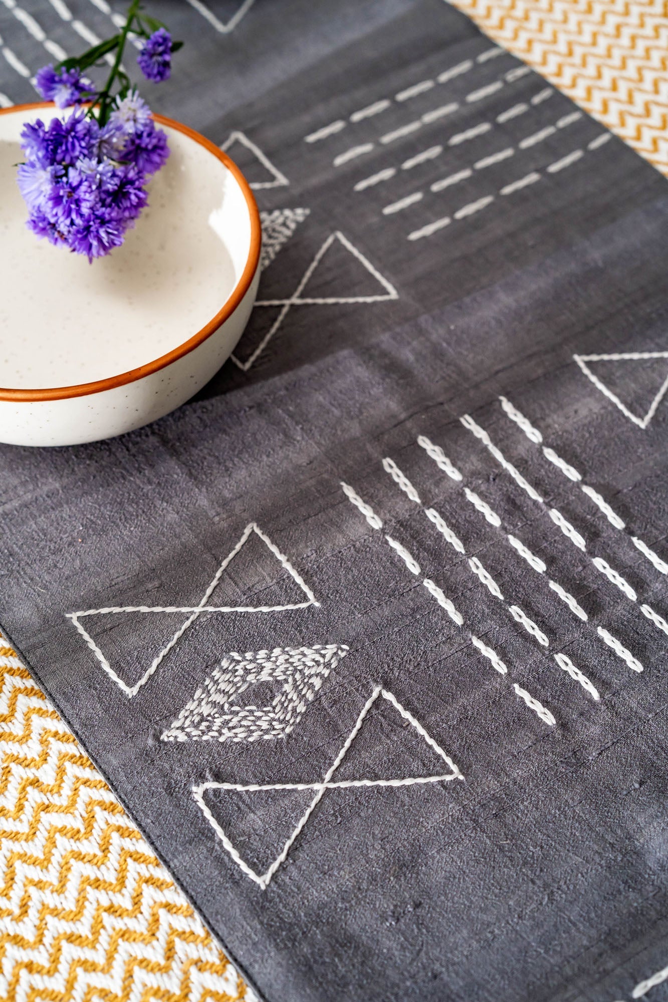 Reverberancela Hand wōven Table Runner