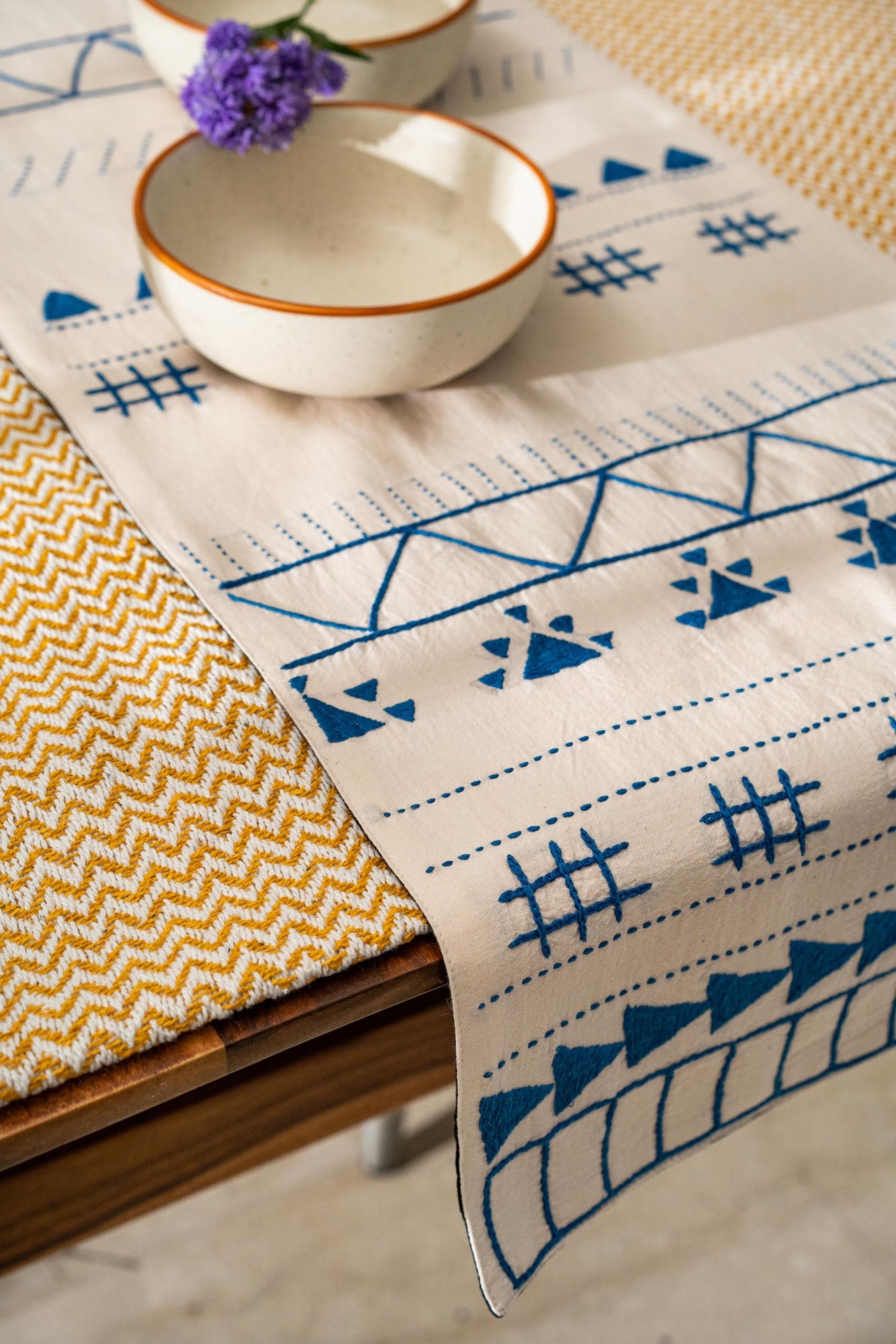 Continuación Hand Wōven Table Runner