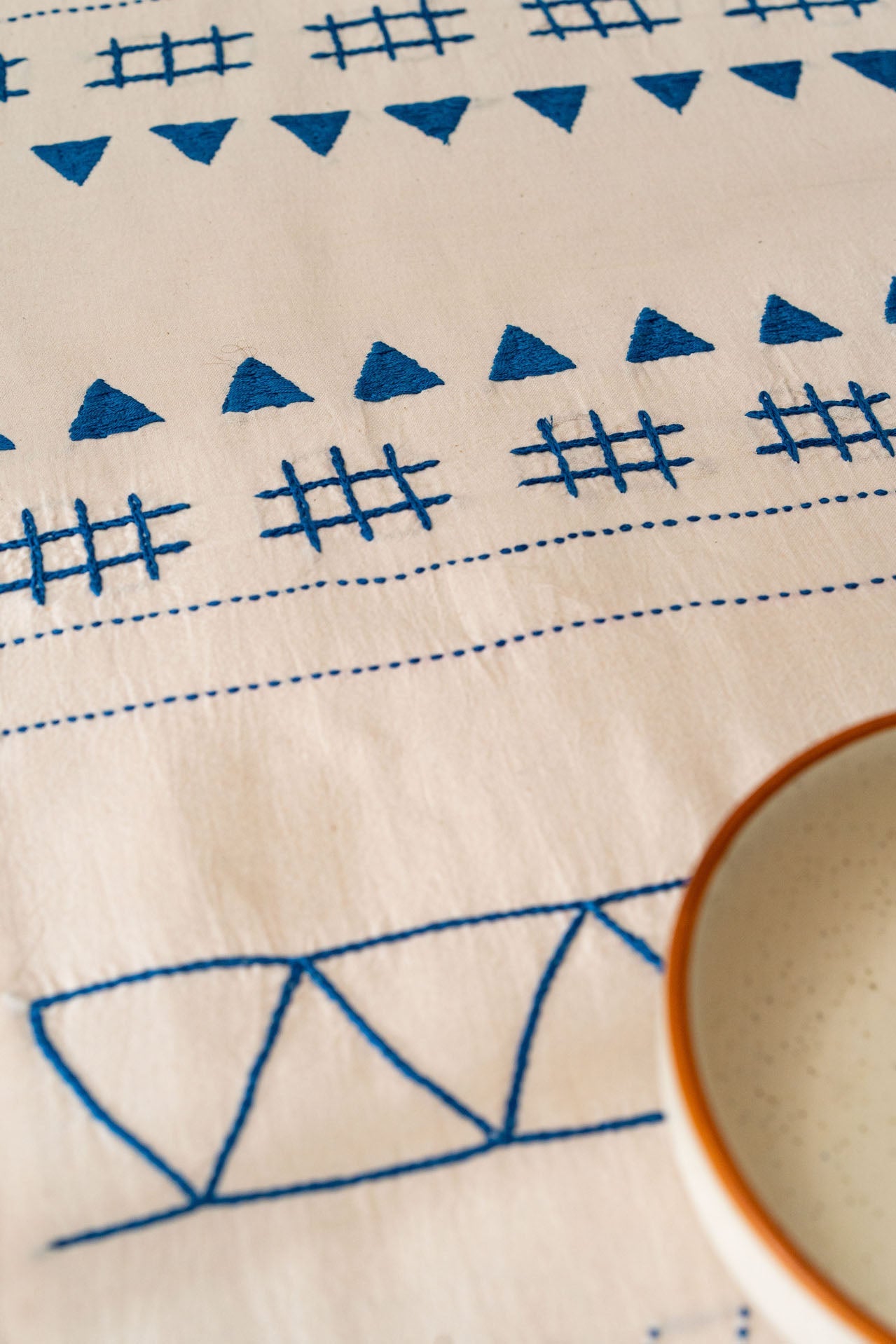 Continuación Hand Wōven Table Runner