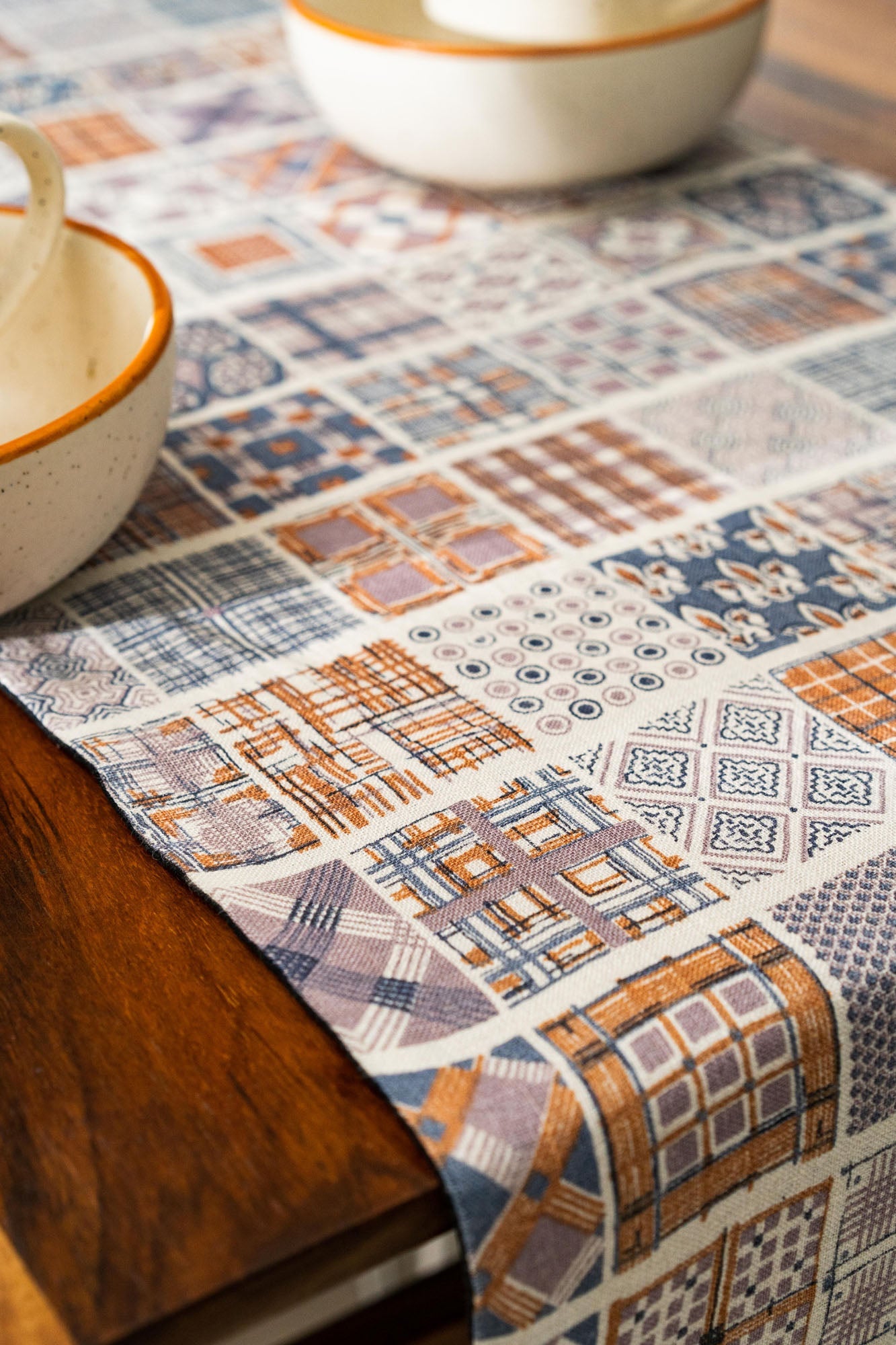 Cuentos de comida Hand wōven Table Runner