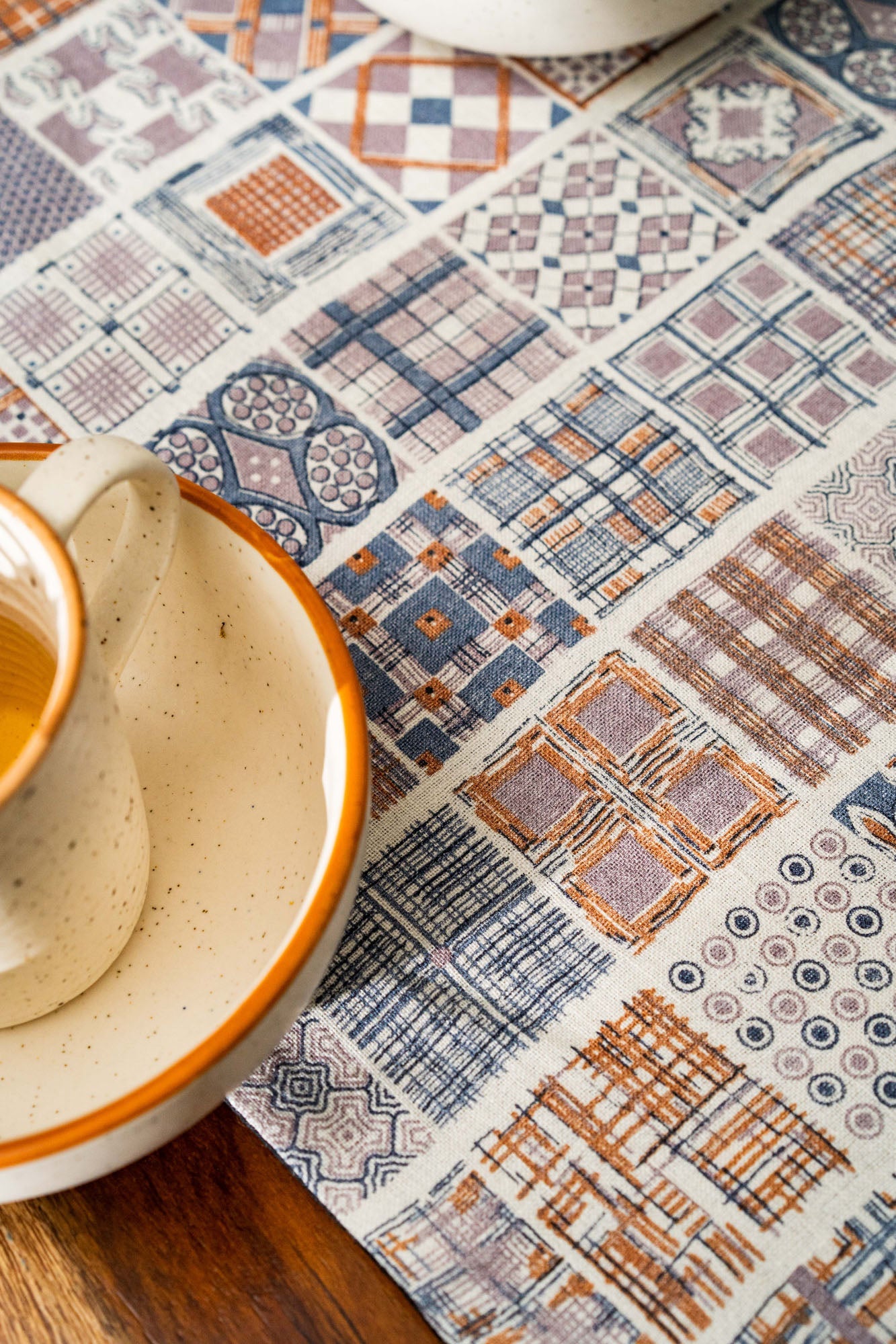 Cuentos de comida Hand wōven Table Runner