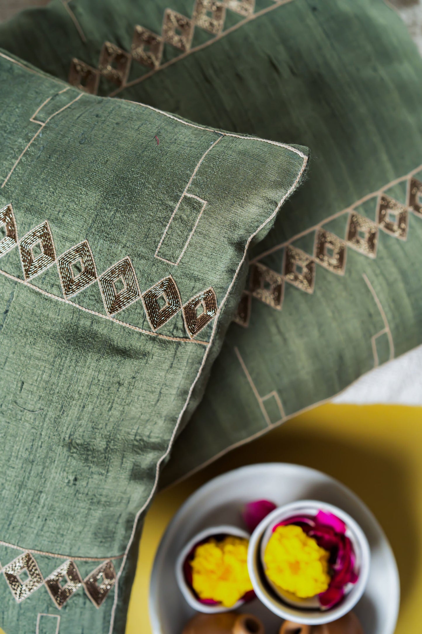 Ecuación Verde handmade Cushion Set of 2
