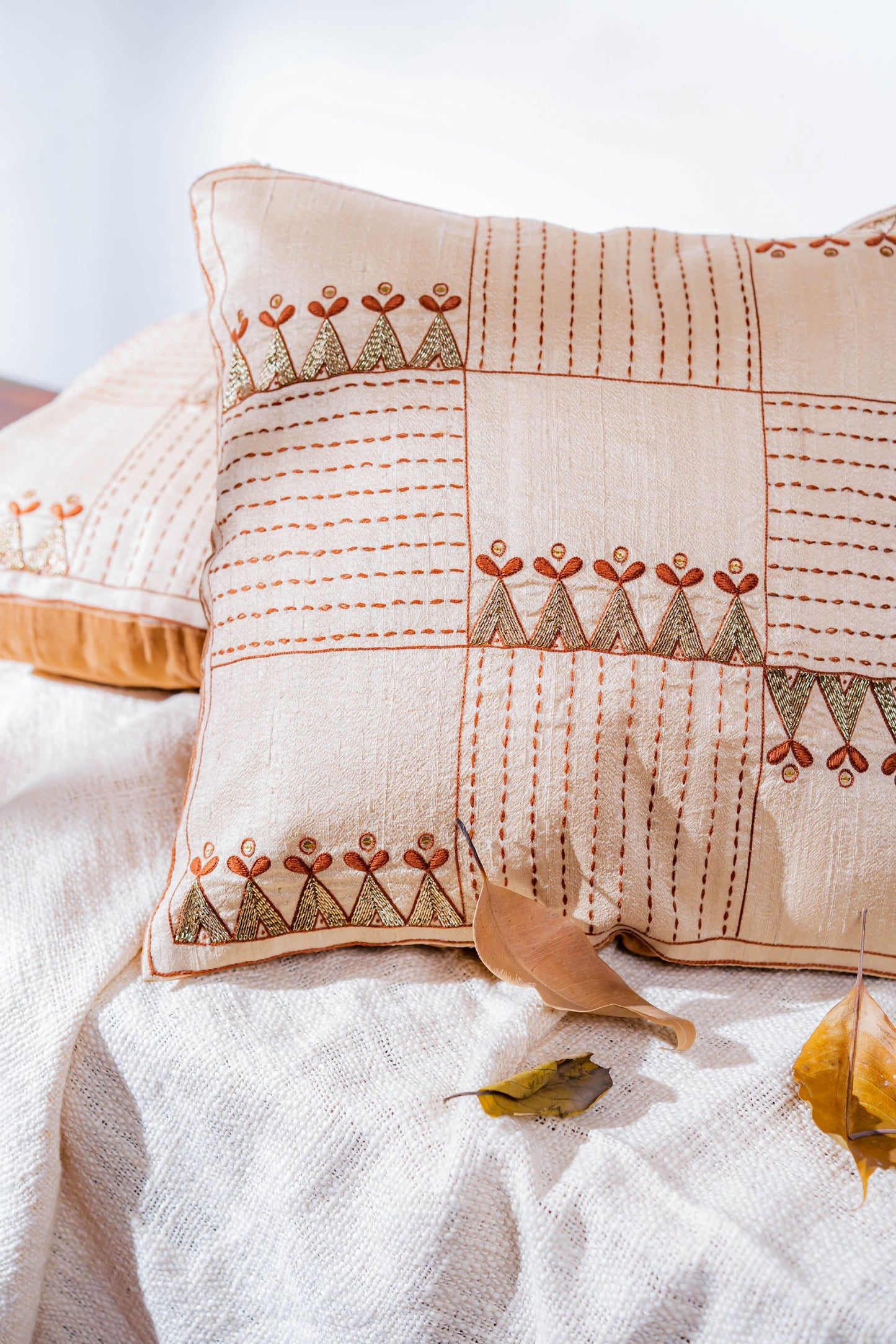 Atracón De Teatro handmade Cushion Set of 2