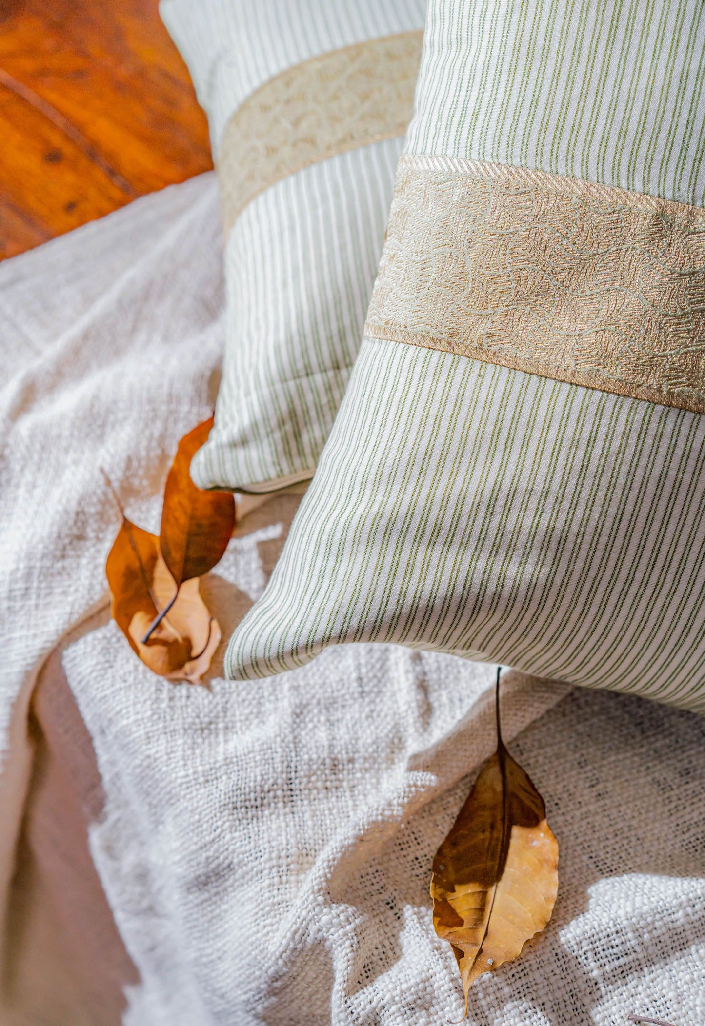 Centros de Oro Handwoven Cushion Set of 2