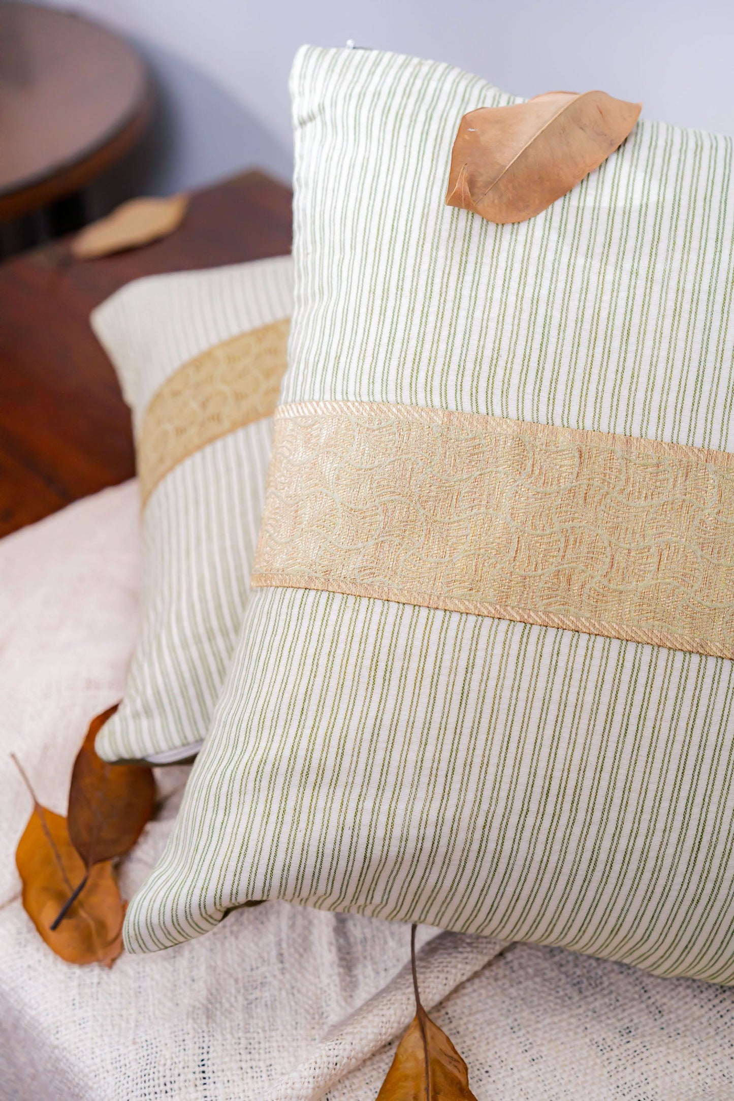 Centros de Oro Handwoven Cushion Set of 2