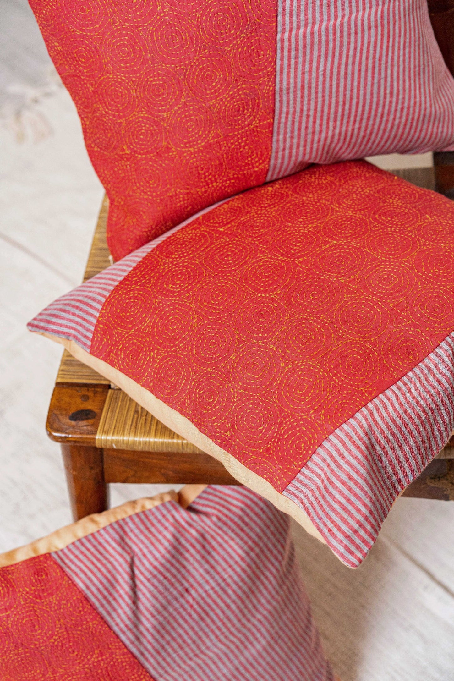 Delirante handmade Cushion Set of 3