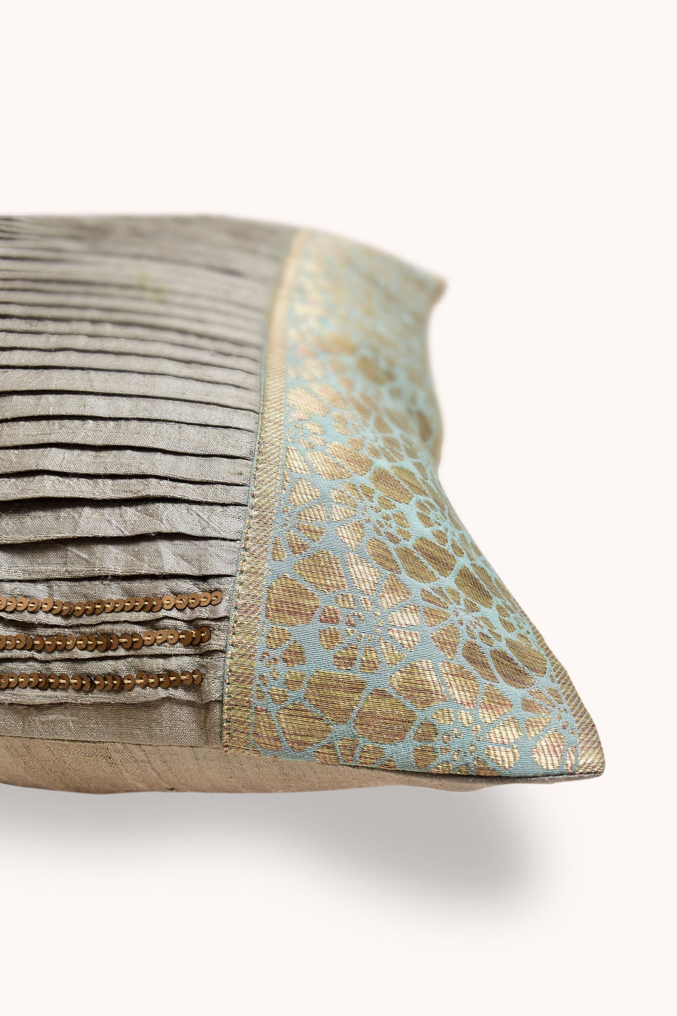 Finestra Zari Handmade Cushion Set of 2