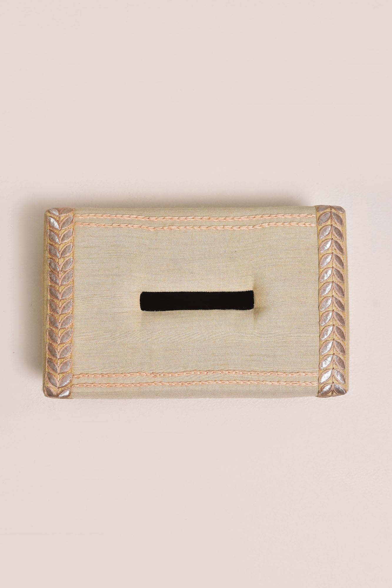 Bronzé Handmade Tissue Box