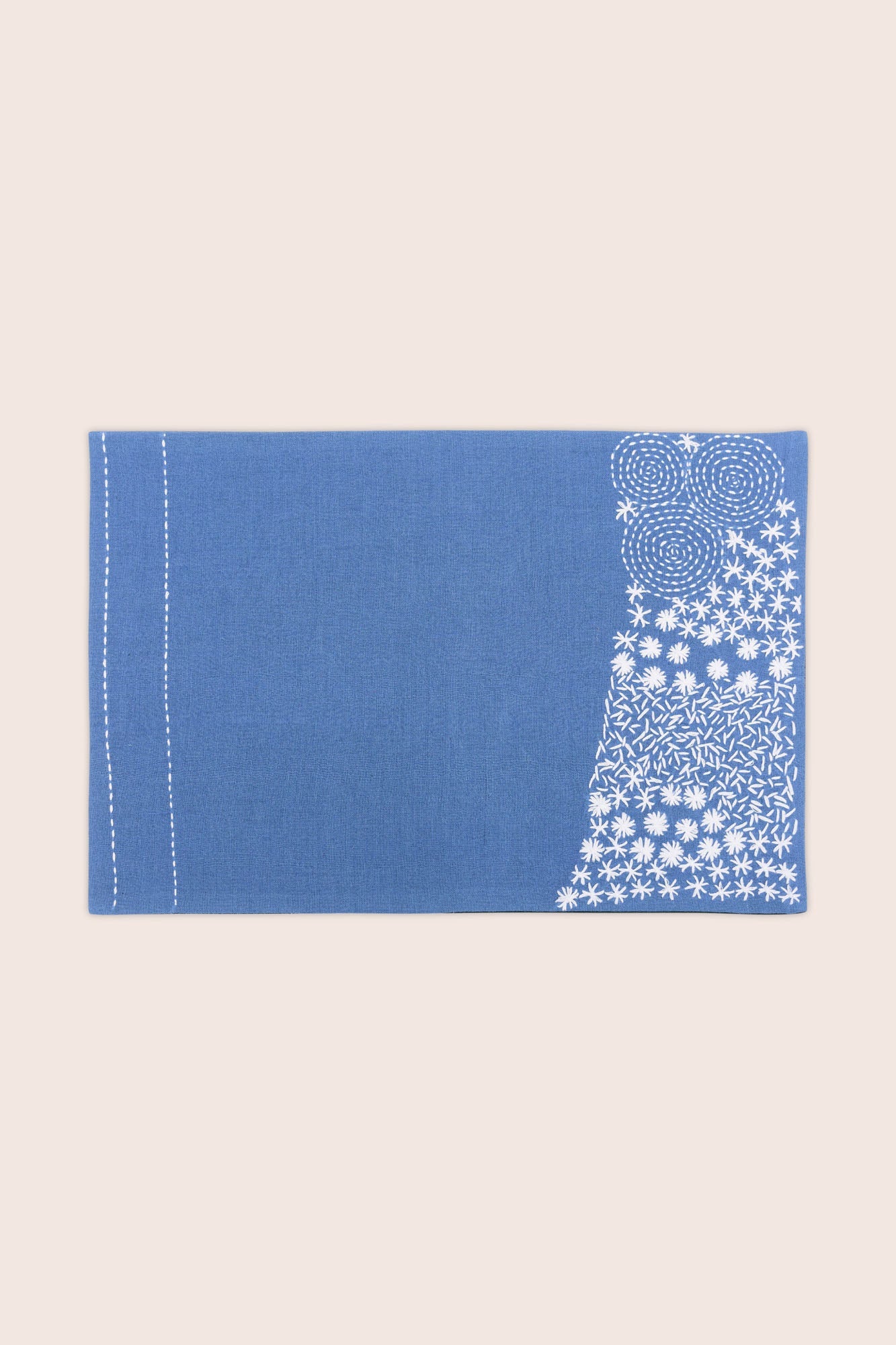 SIRIMIRI - Dining Set Of Table Runner And 8 Table Mat - Veaves