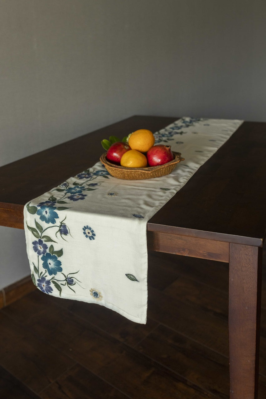Lambent - Table Runner