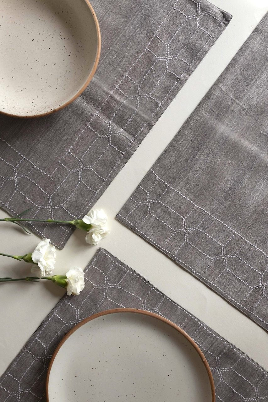Ornate Table Mats - Set Of 6 Pcs - Veaves