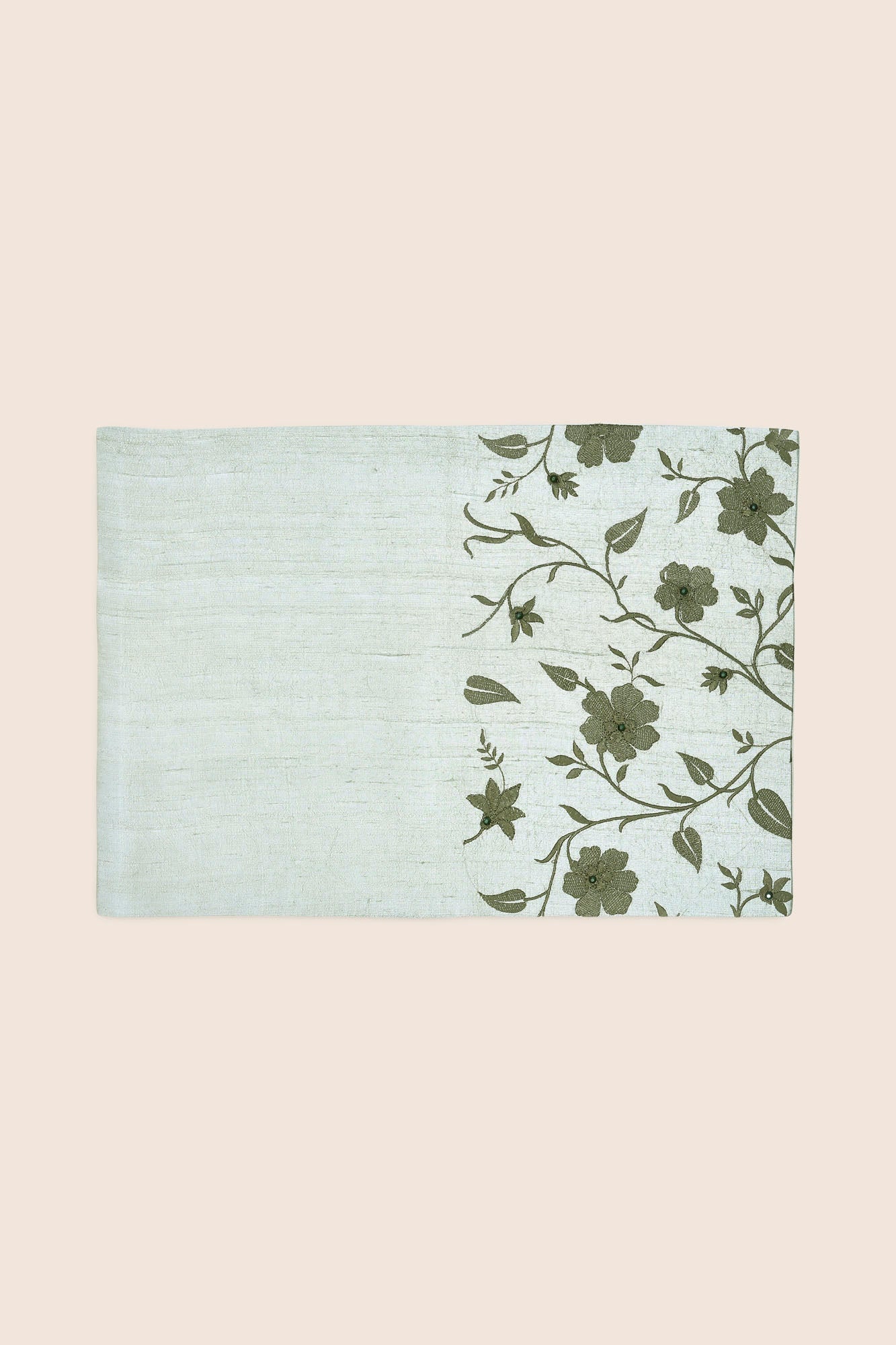 Esther Dining Set of a Table Runner and 6 Table Mats