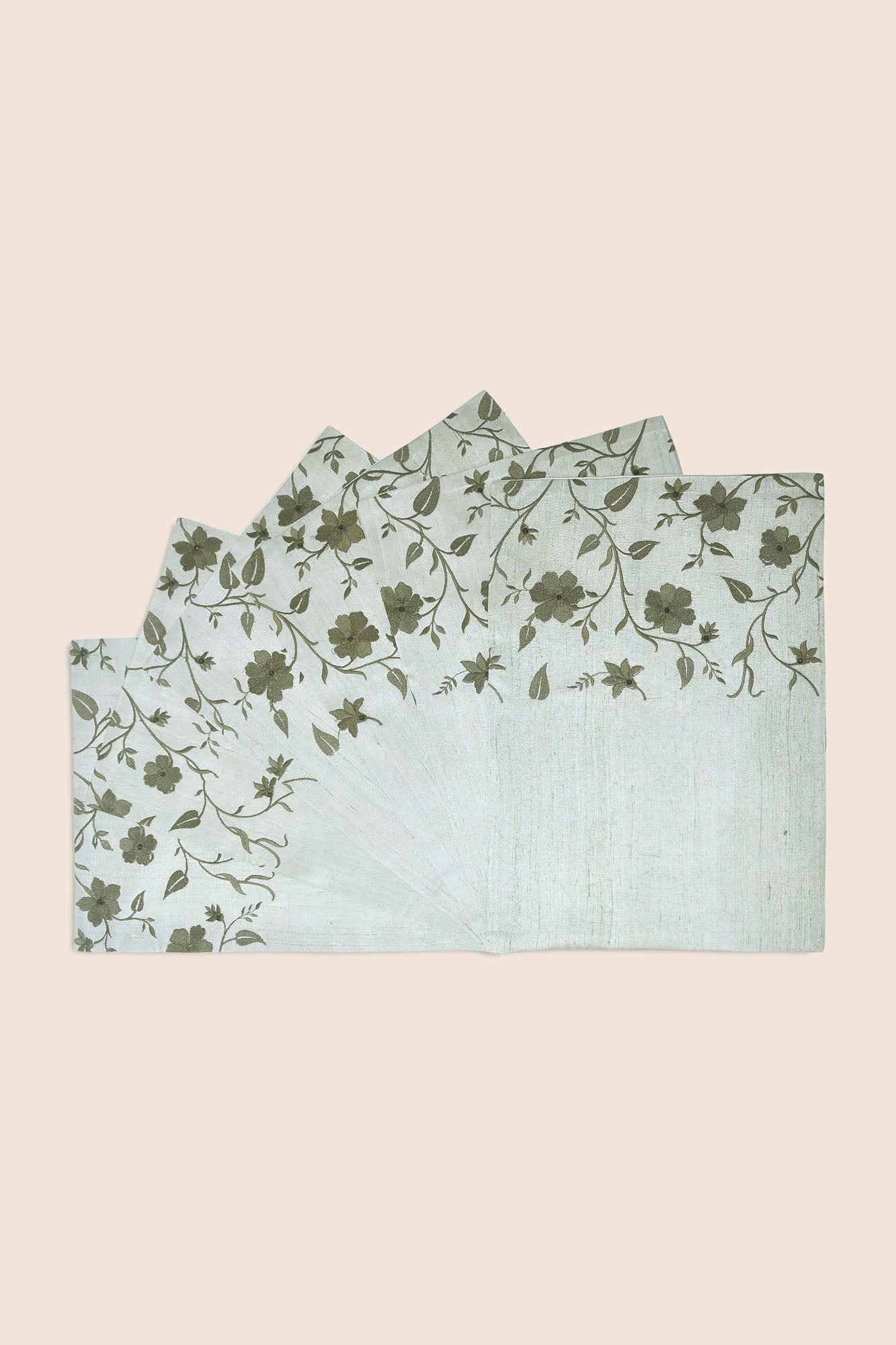 Esther Dining Set of a Table Runner and 6 Table Mats