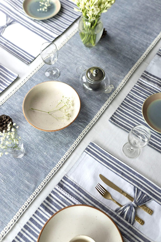 LAGOM - Dining Set Of Table Runner And 8 Table Mats. - Veaves