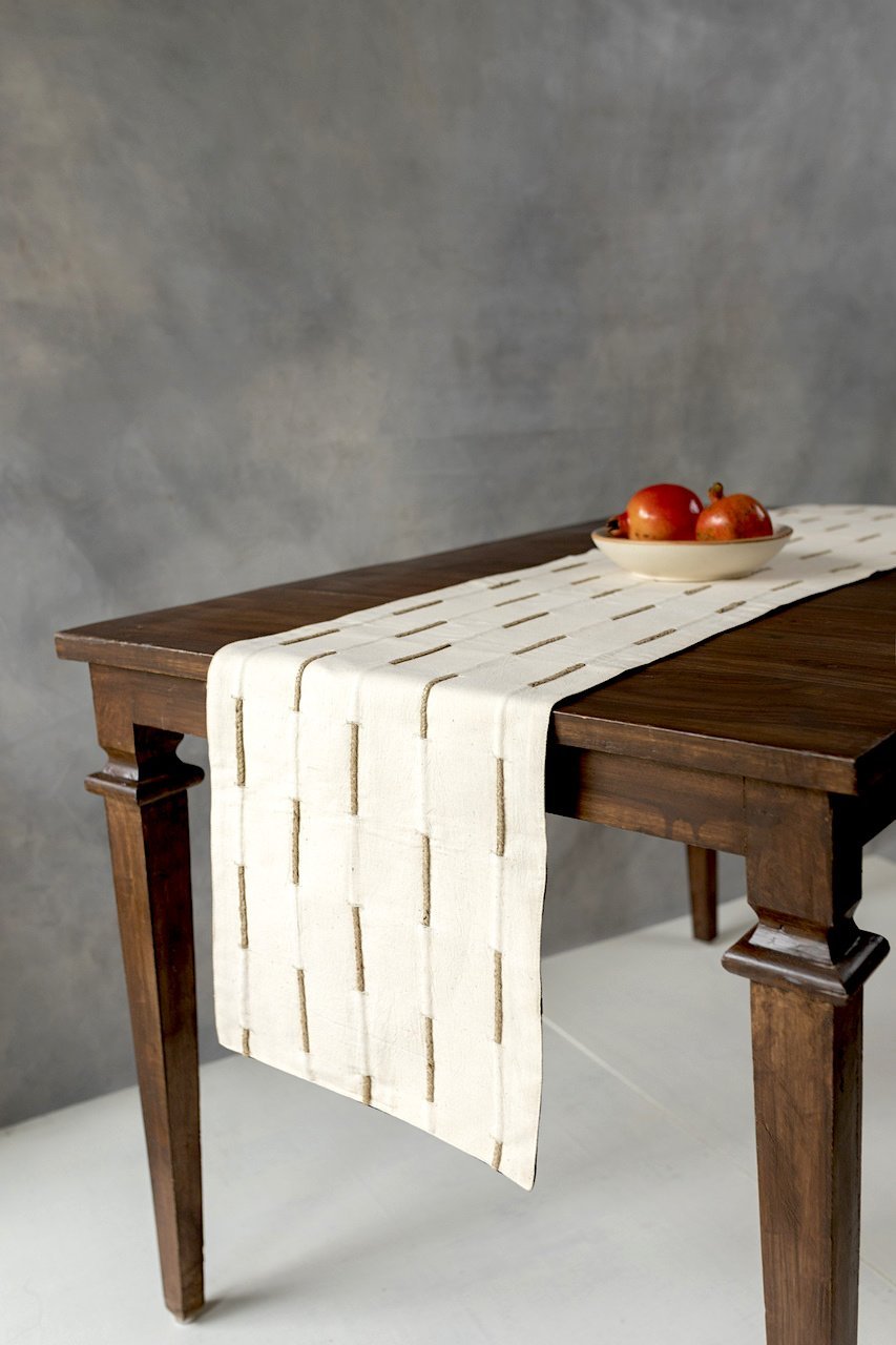 Elysian Dining Table Runner And Mats Set of 8