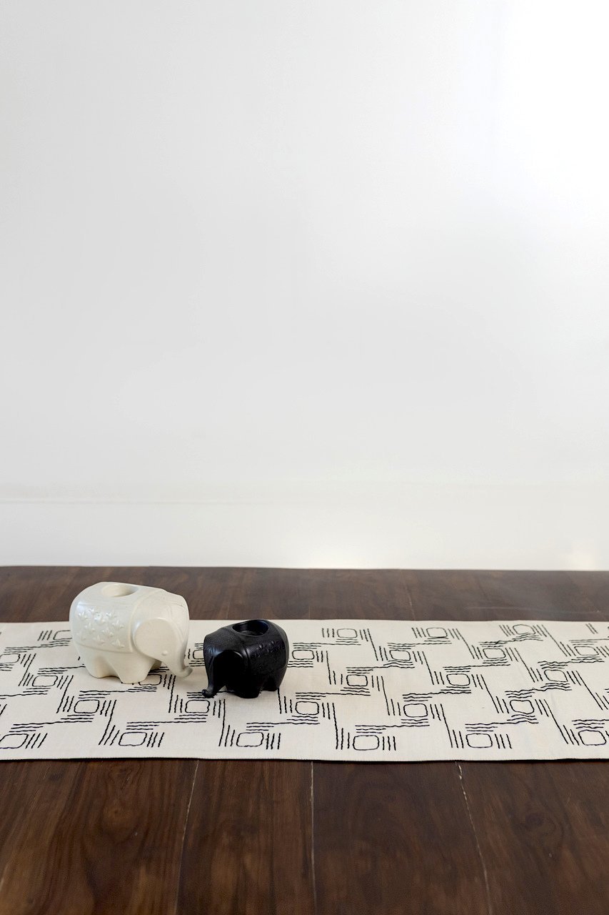 Àse - Table Runner - Veaves