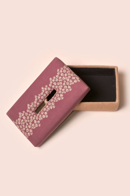 Scarlet Handmade Tissue Box Christmas Gifts Online 
