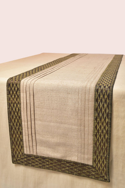 Tema de Brook Handwoven Table Runner