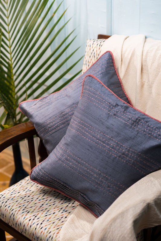 Comodidad Experta handmade Cushion Set of 2