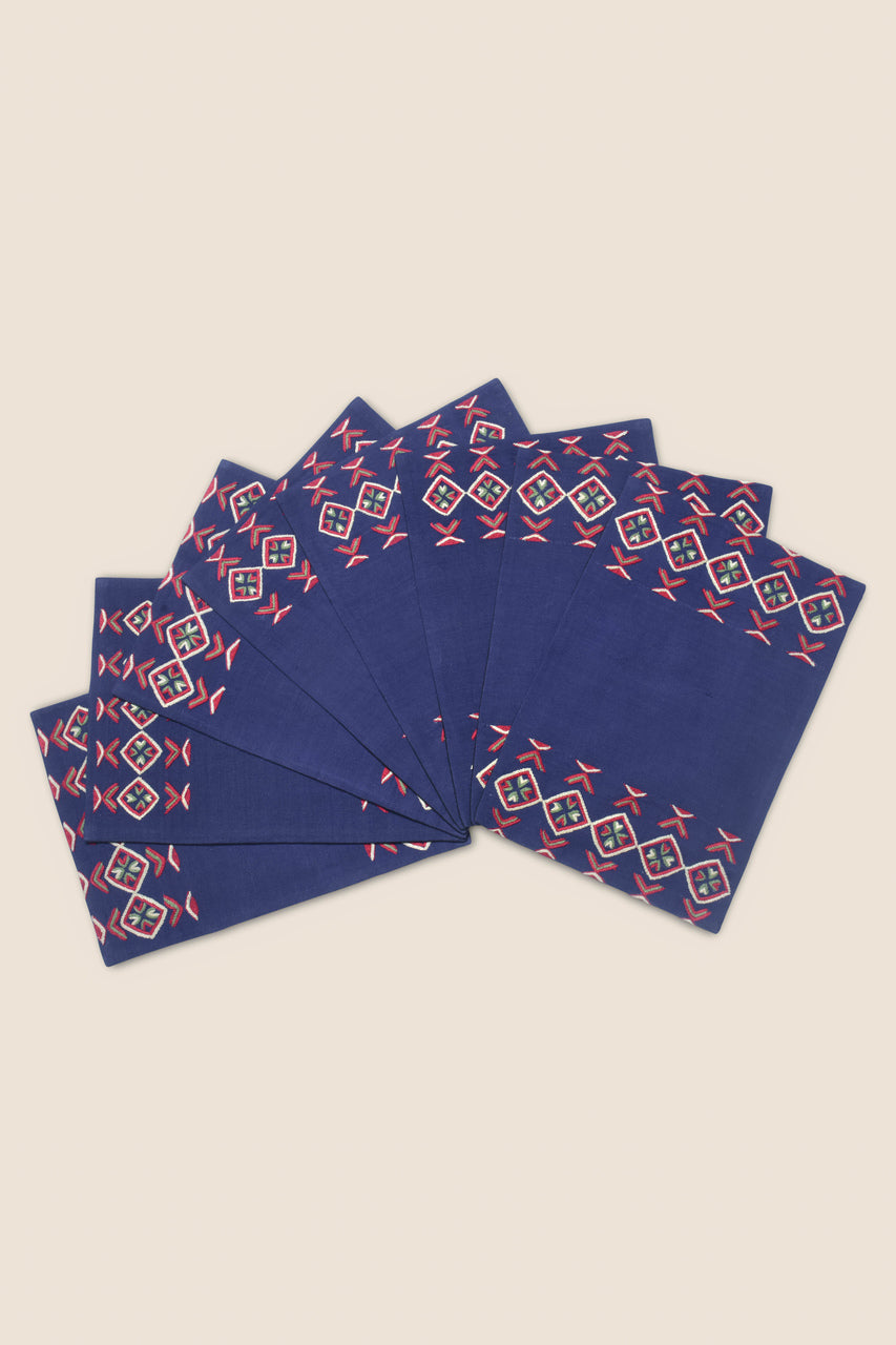 Damian Dining Table Runner And Mats Set of 8